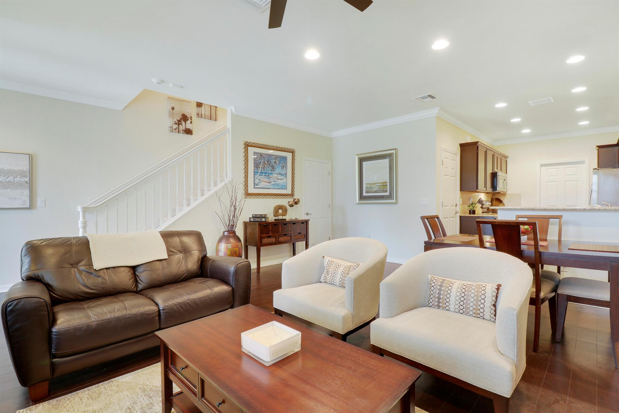 3273 E Mallory Boulevard