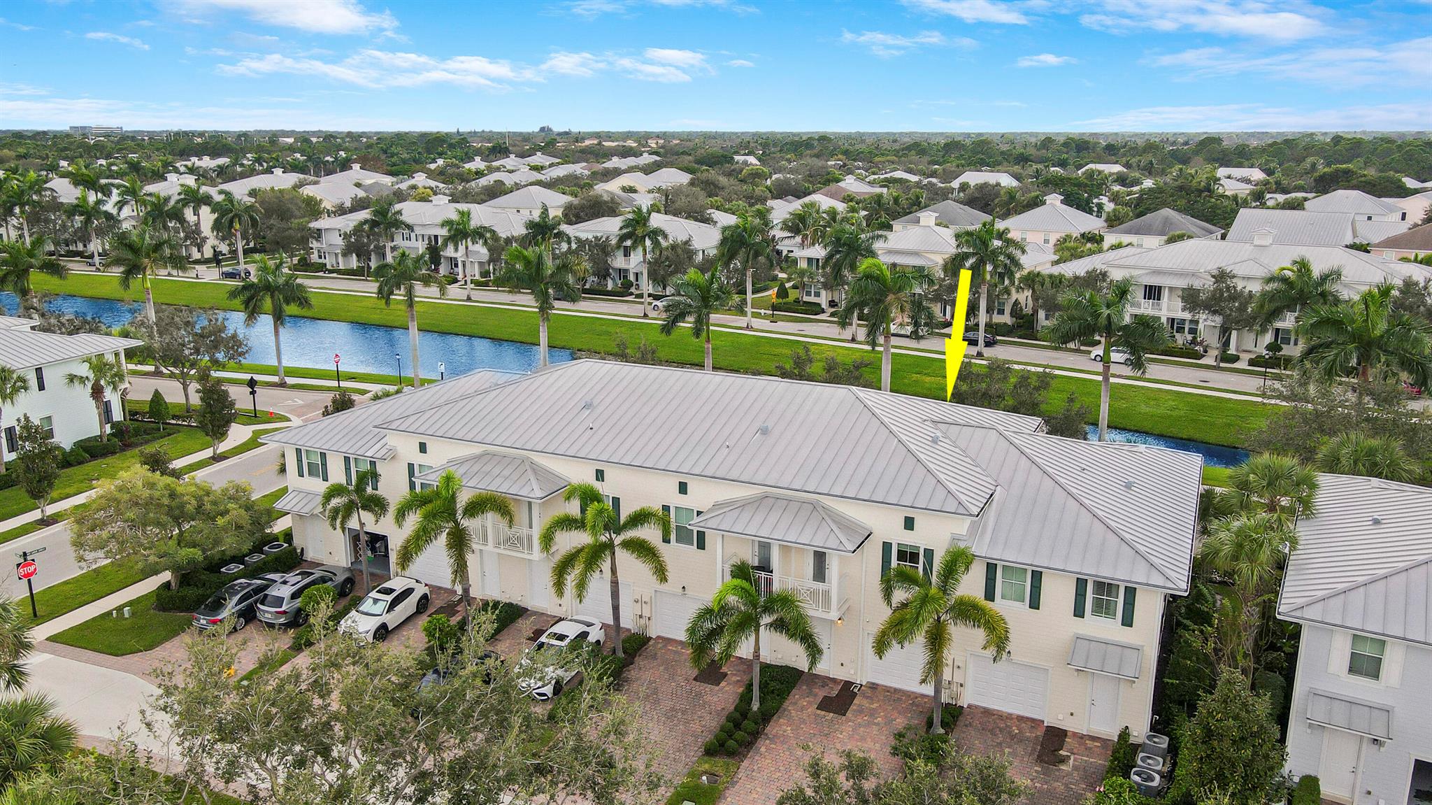 3273 E Mallory Boulevard