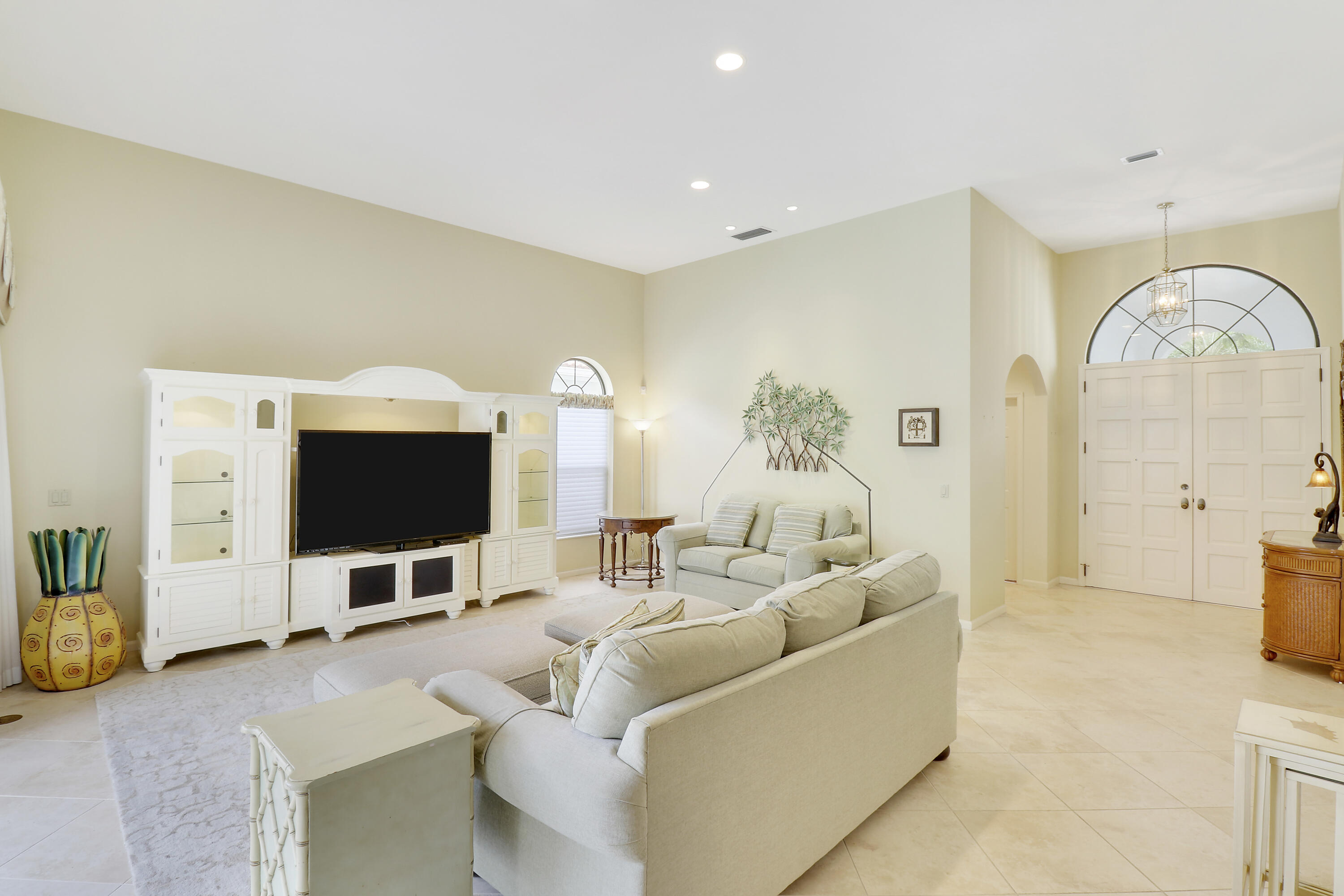 3483 Lantern Bay Drive