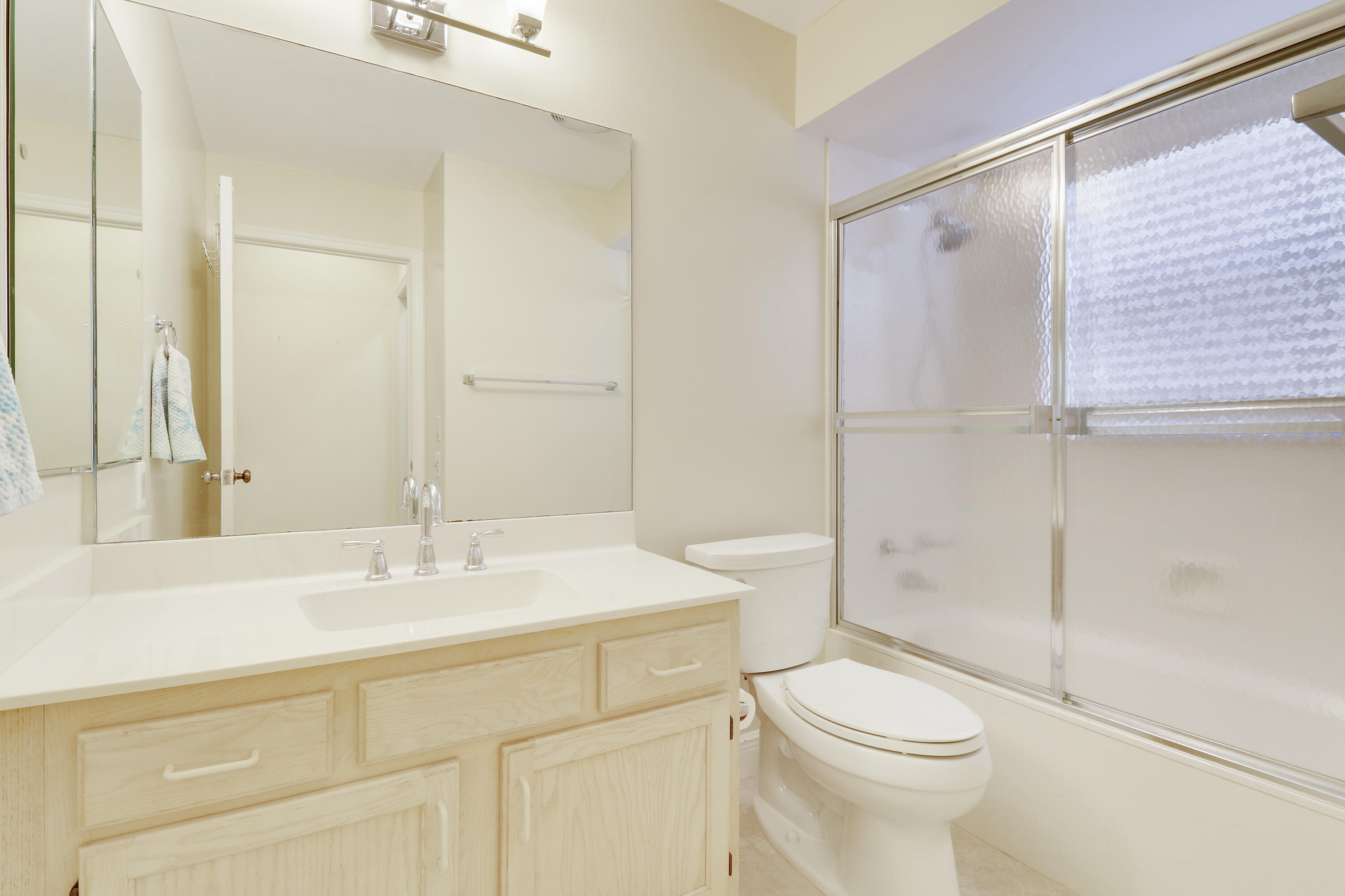 3483 Lantern Bay Drive