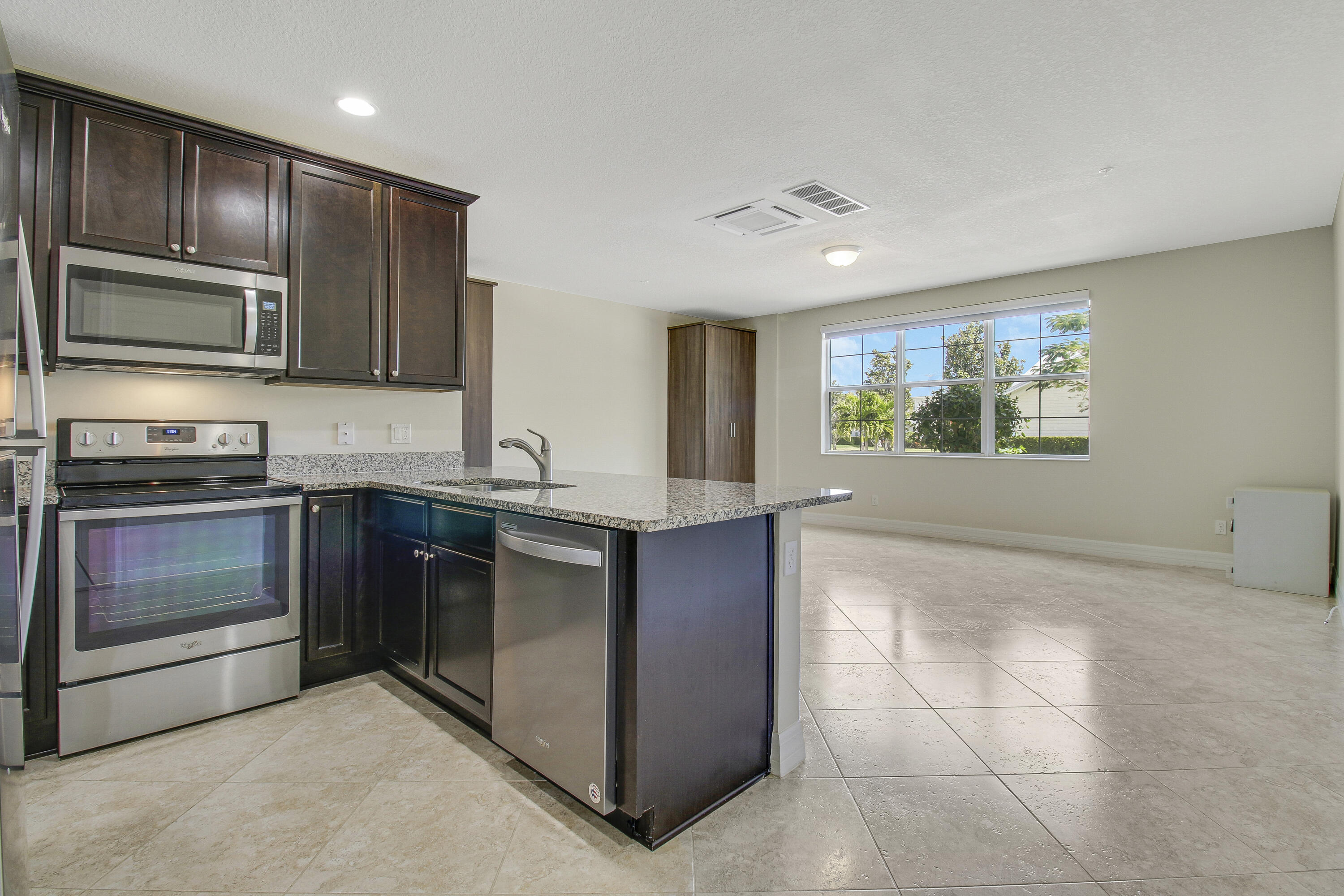 3353 E Mallory Boulevard