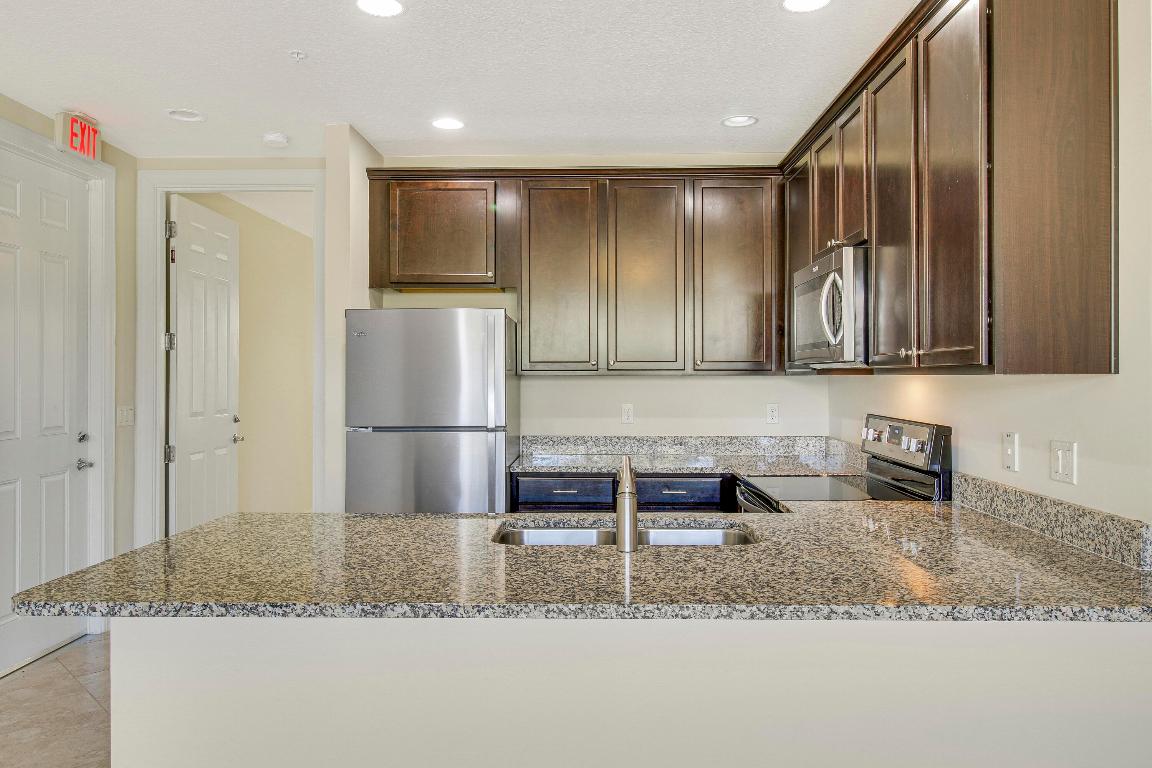 3353 E Mallory Boulevard