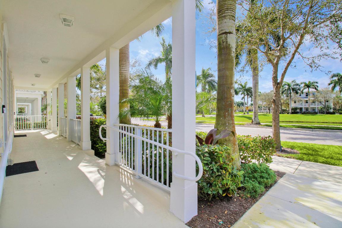 3353 E Mallory Boulevard