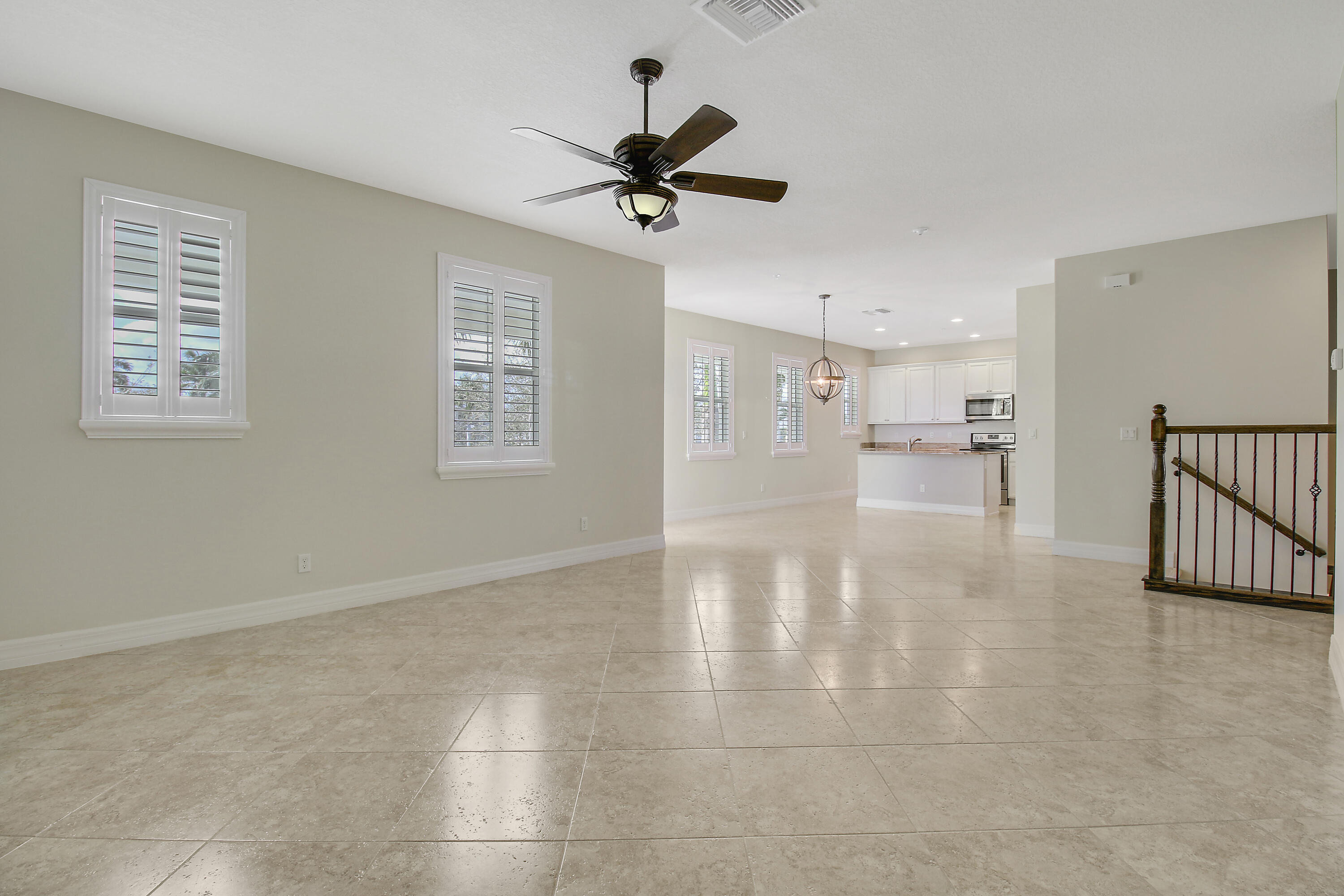 3353 E Mallory Boulevard