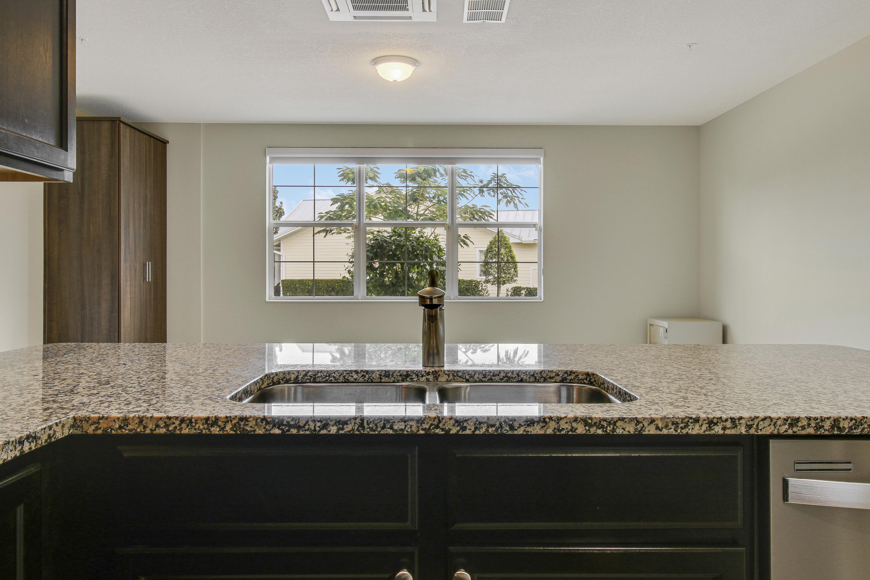 3353 E Mallory Boulevard