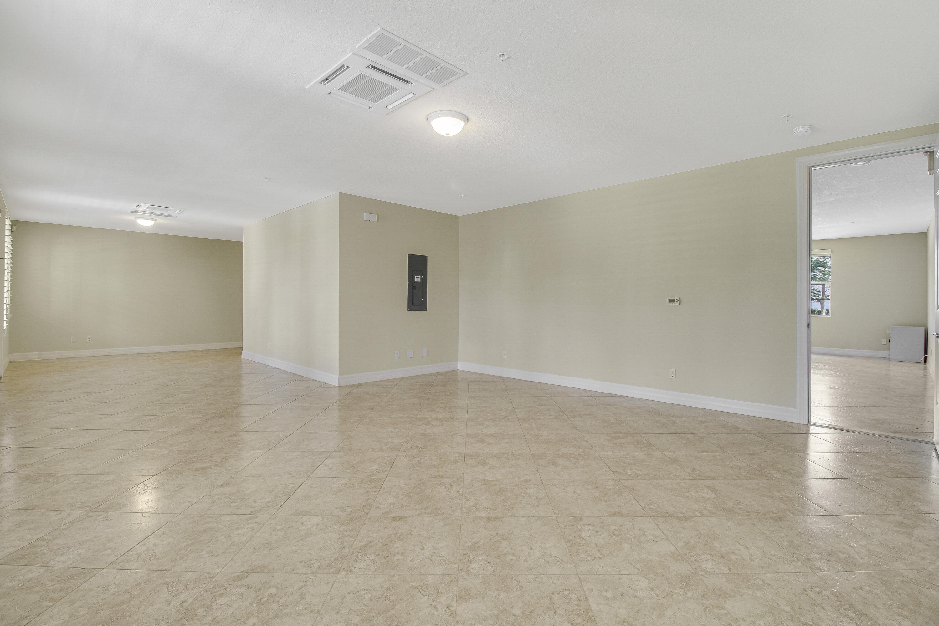 3353 E Mallory Boulevard