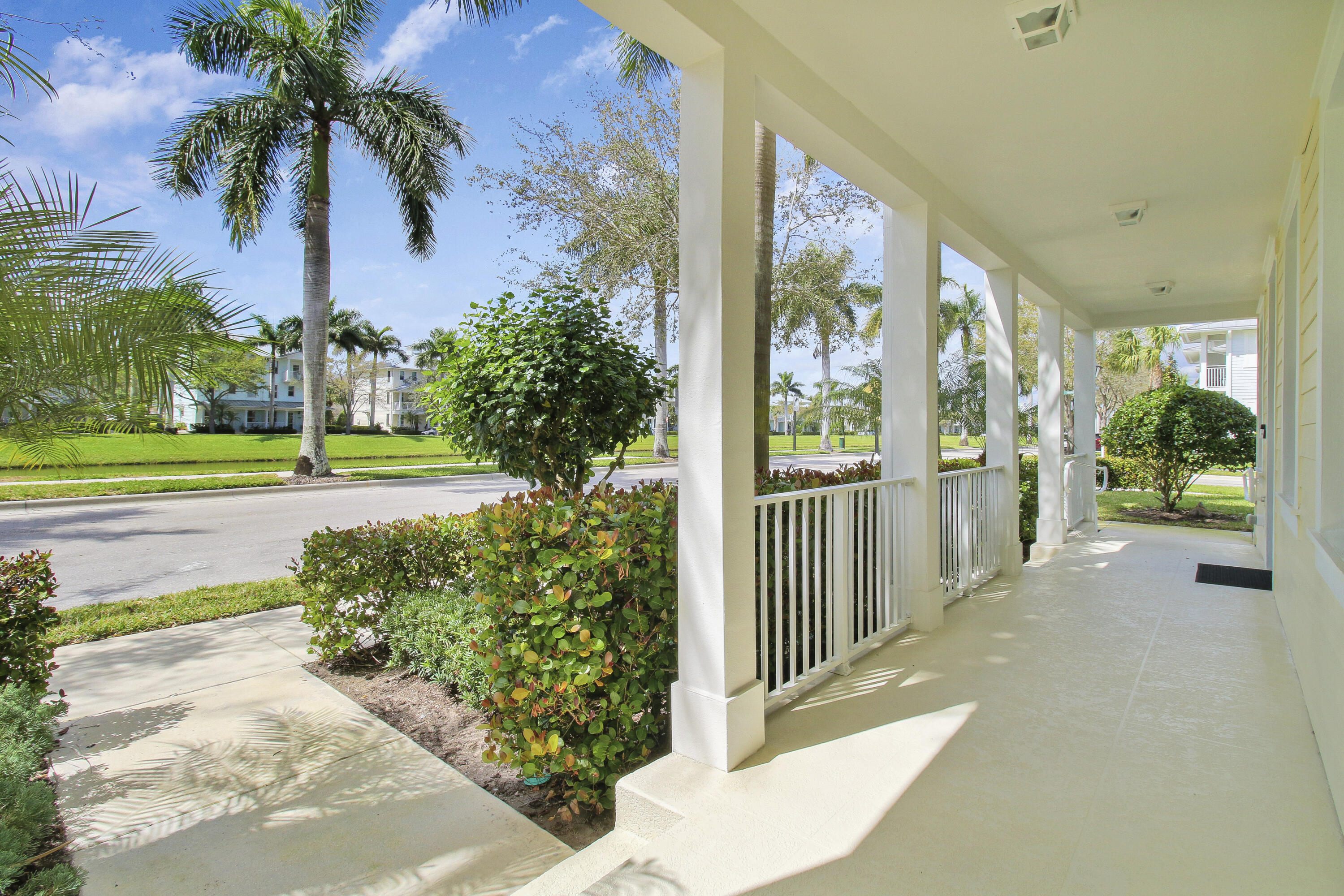 3353 E Mallory Boulevard