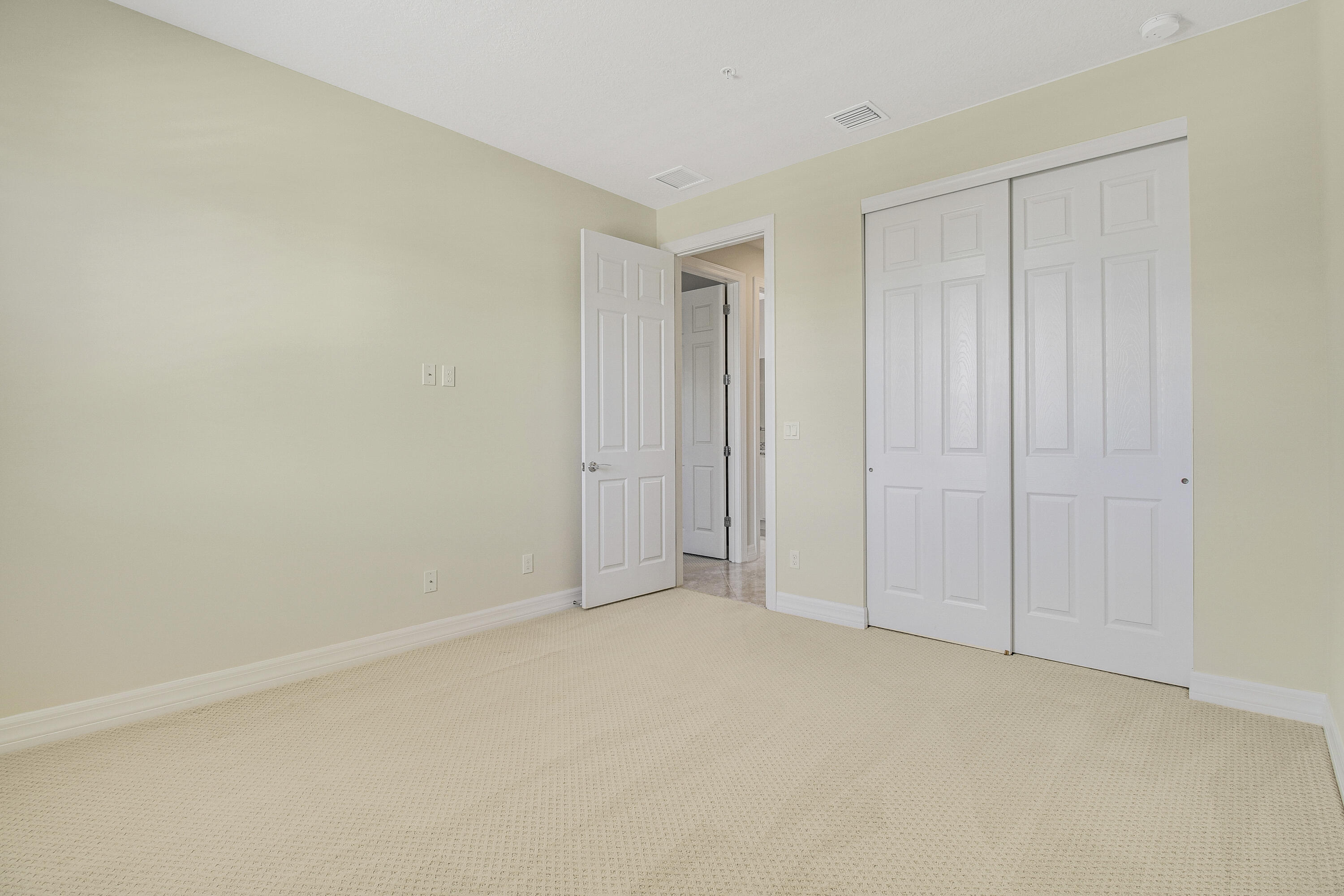 3353 E Mallory Boulevard