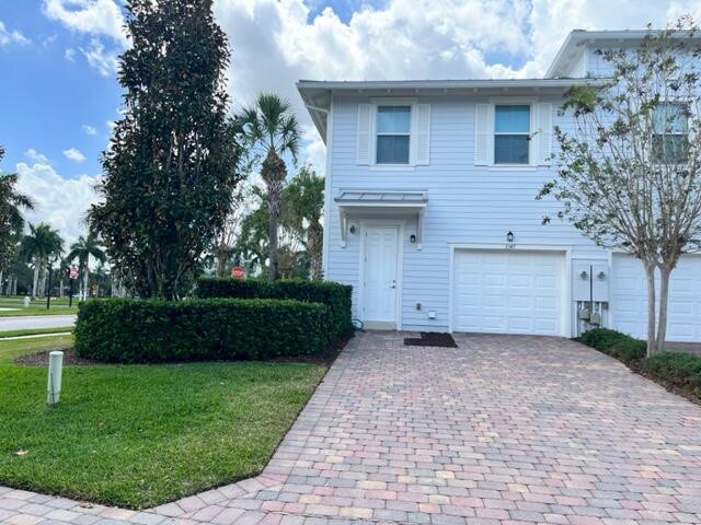 3347 E Mallory Boulevard