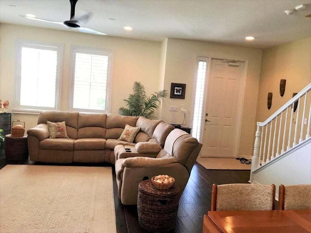 3347 E Mallory Boulevard