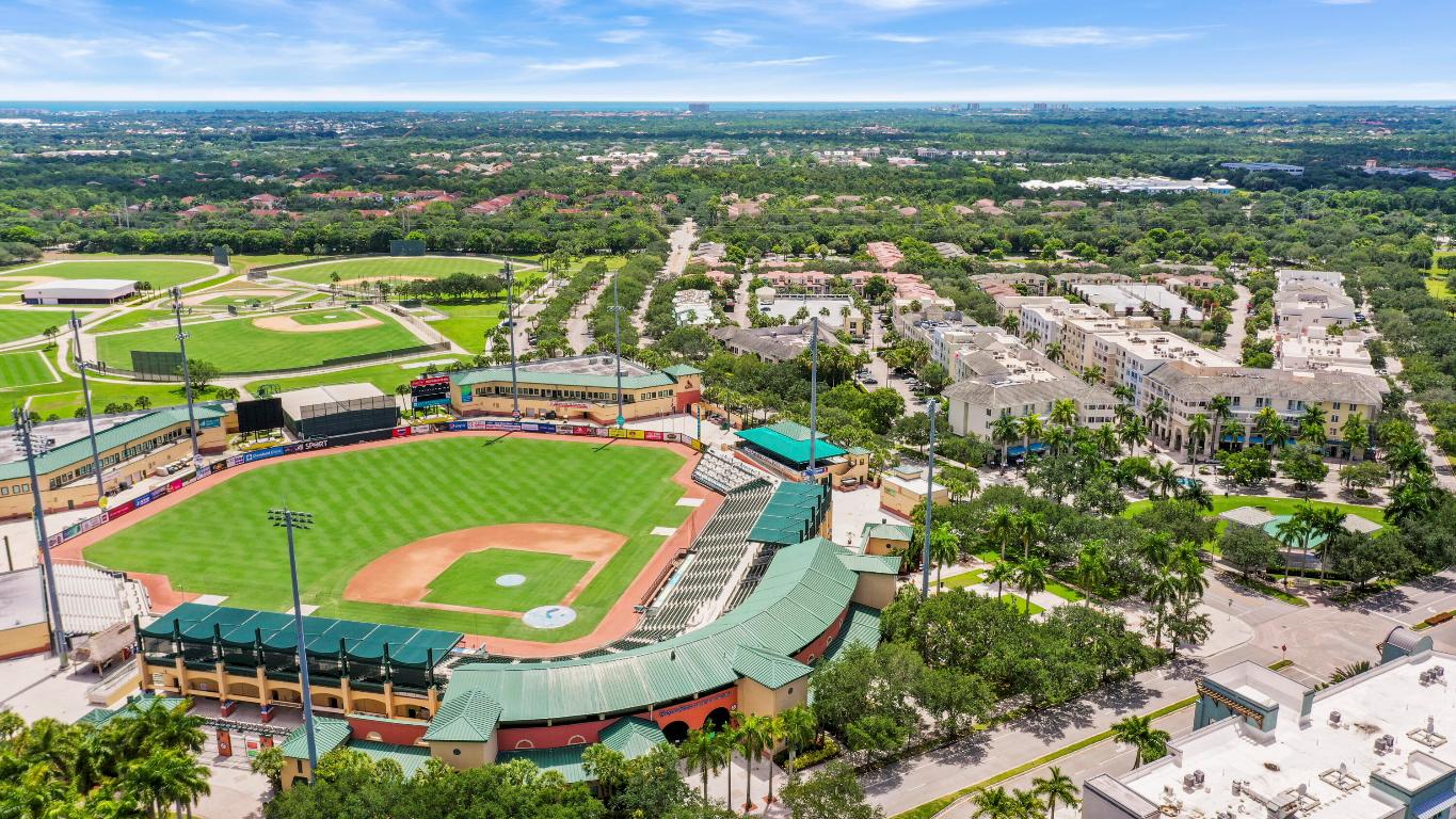 3347 E Mallory Boulevard