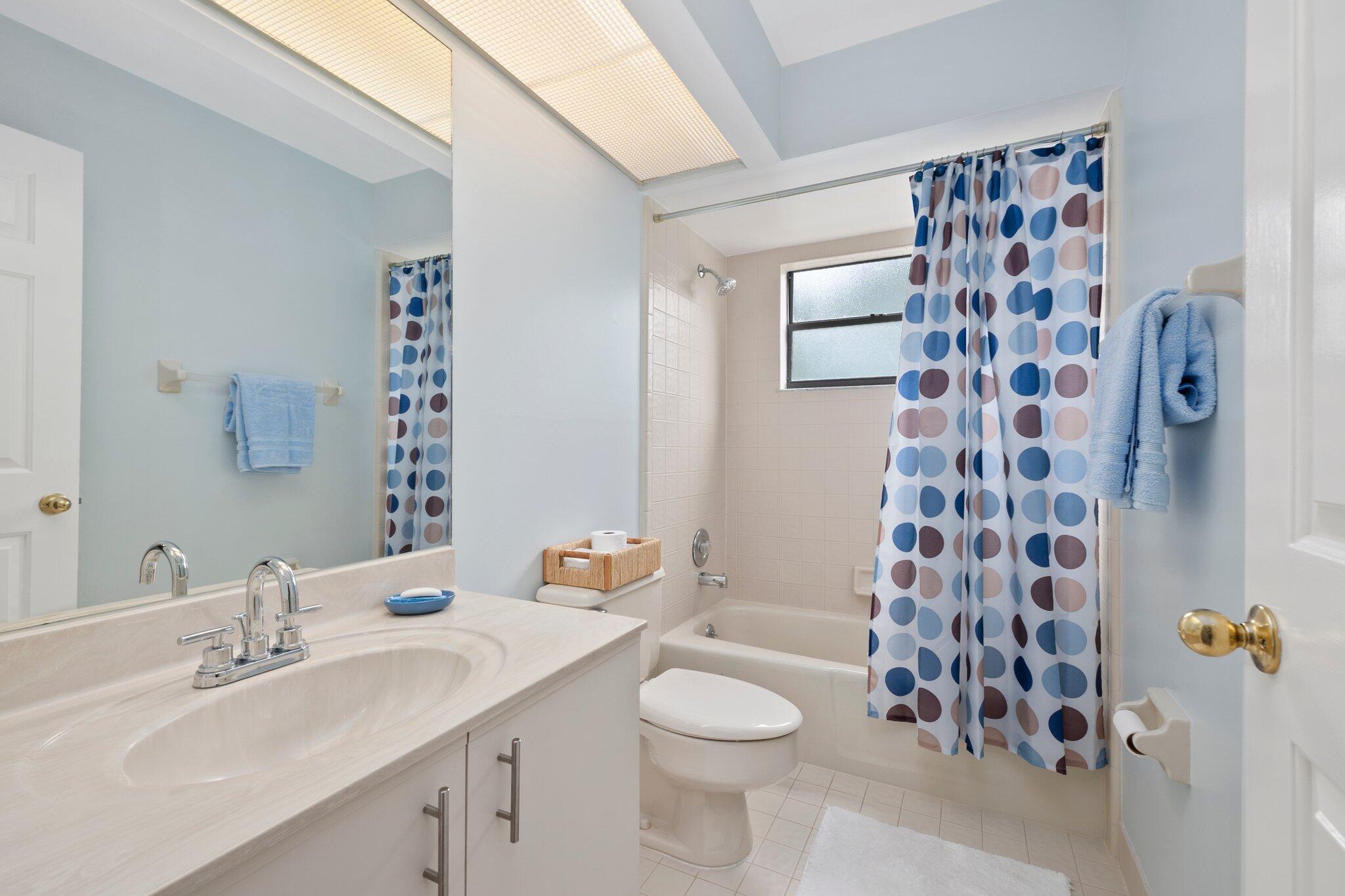 5280 SE Seascape Way 103