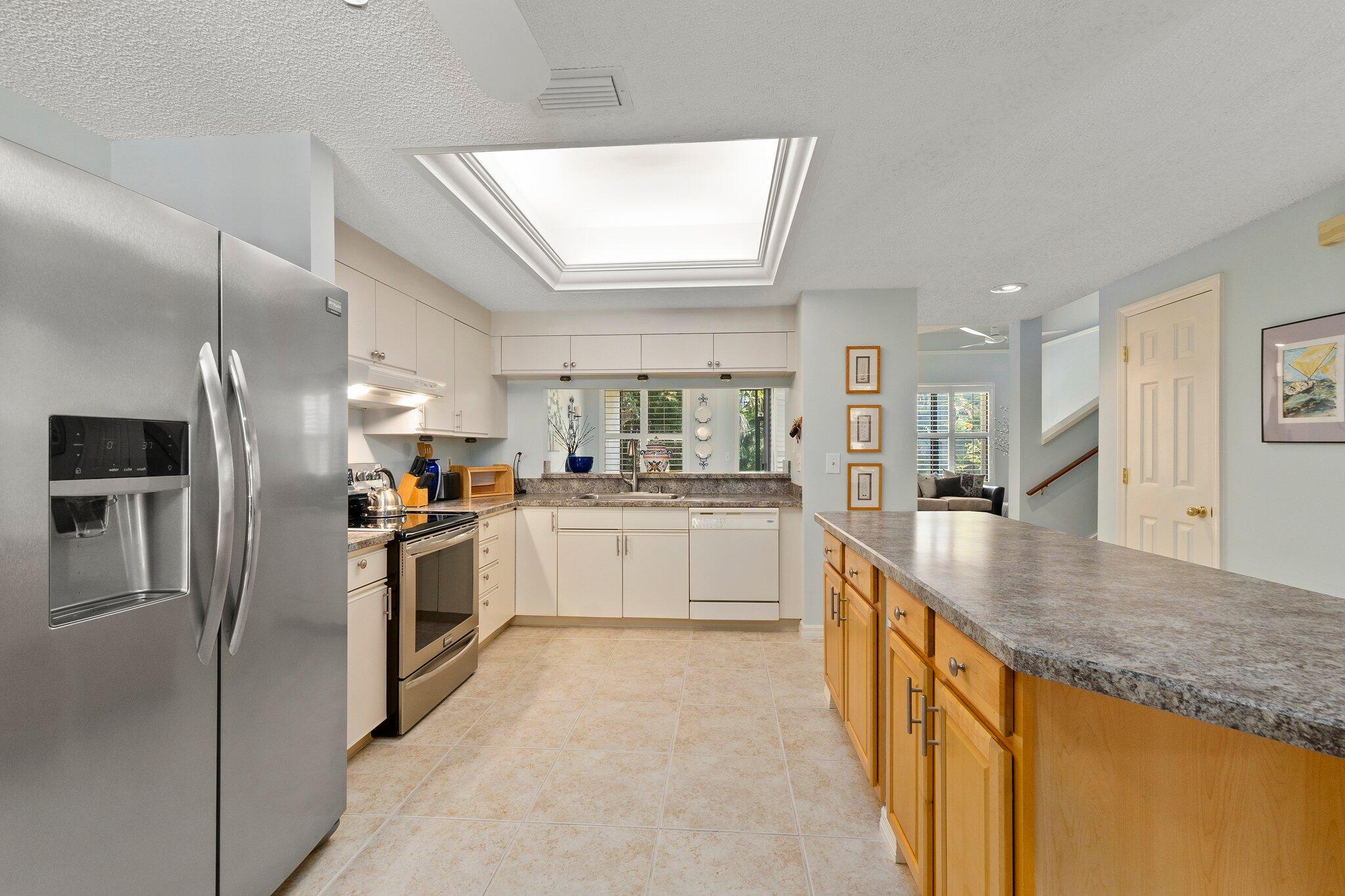 5280 SE Seascape Way 103