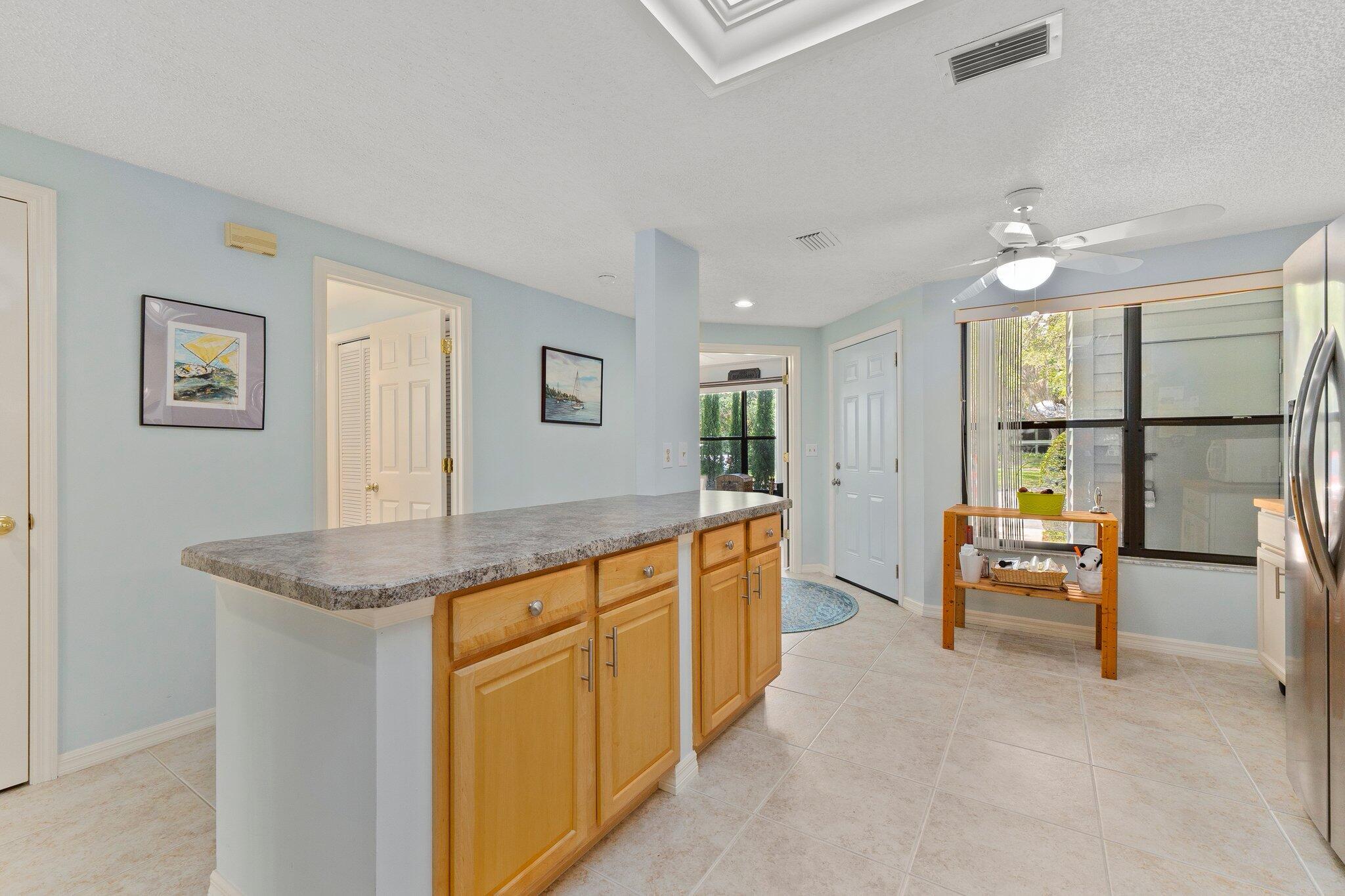 5280 SE Seascape Way 103