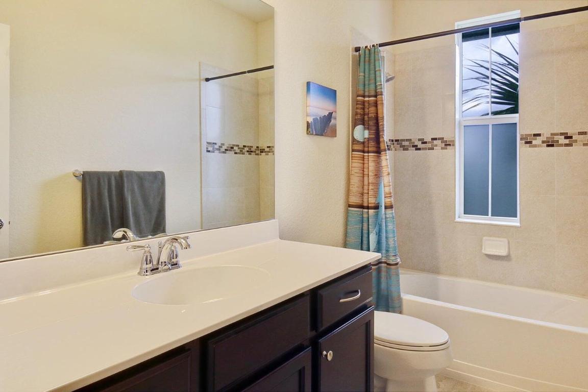 1239 N Community Drive