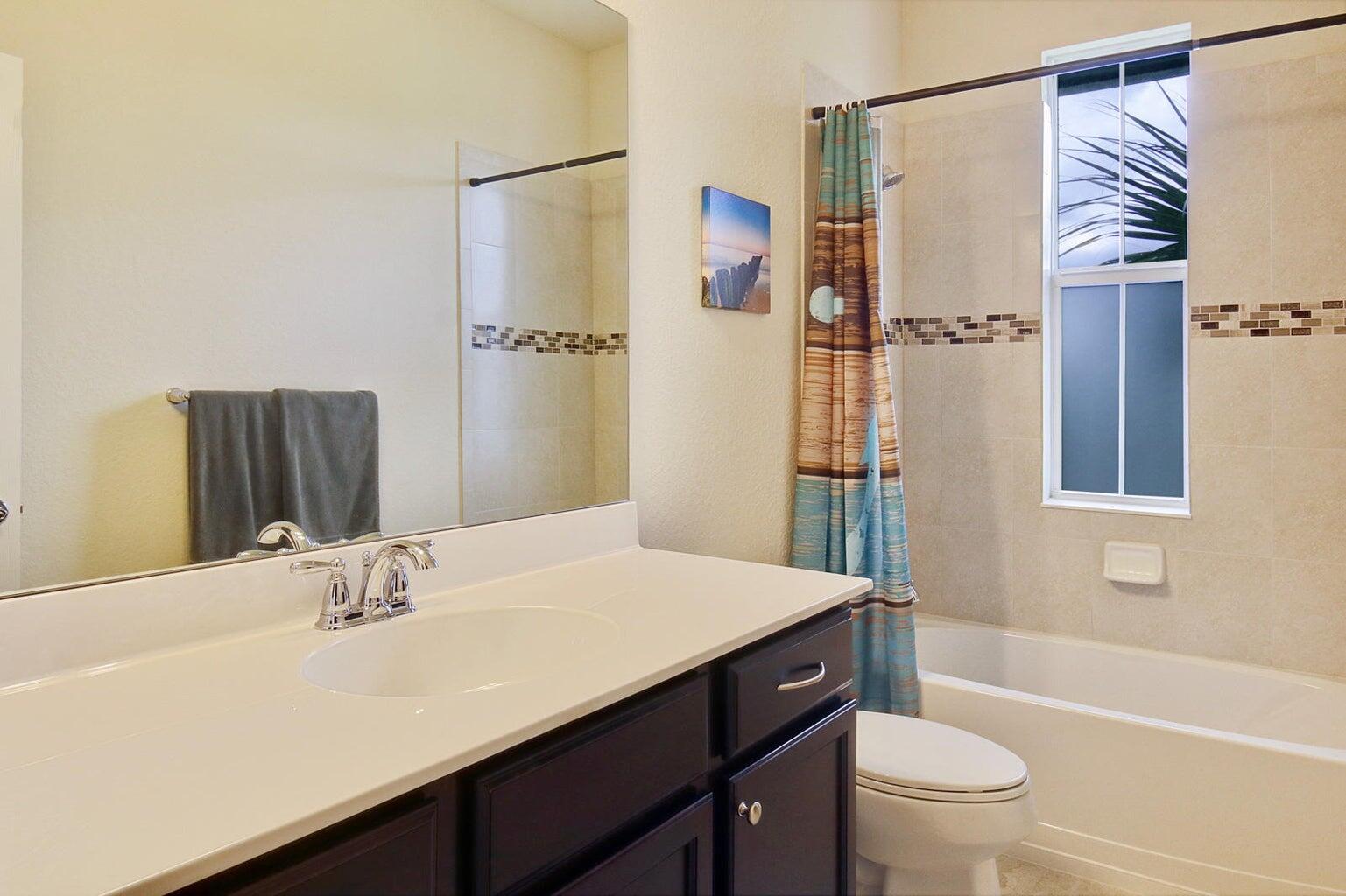 1239 N Community Drive