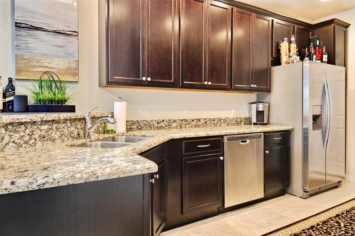 1239 N Community Drive