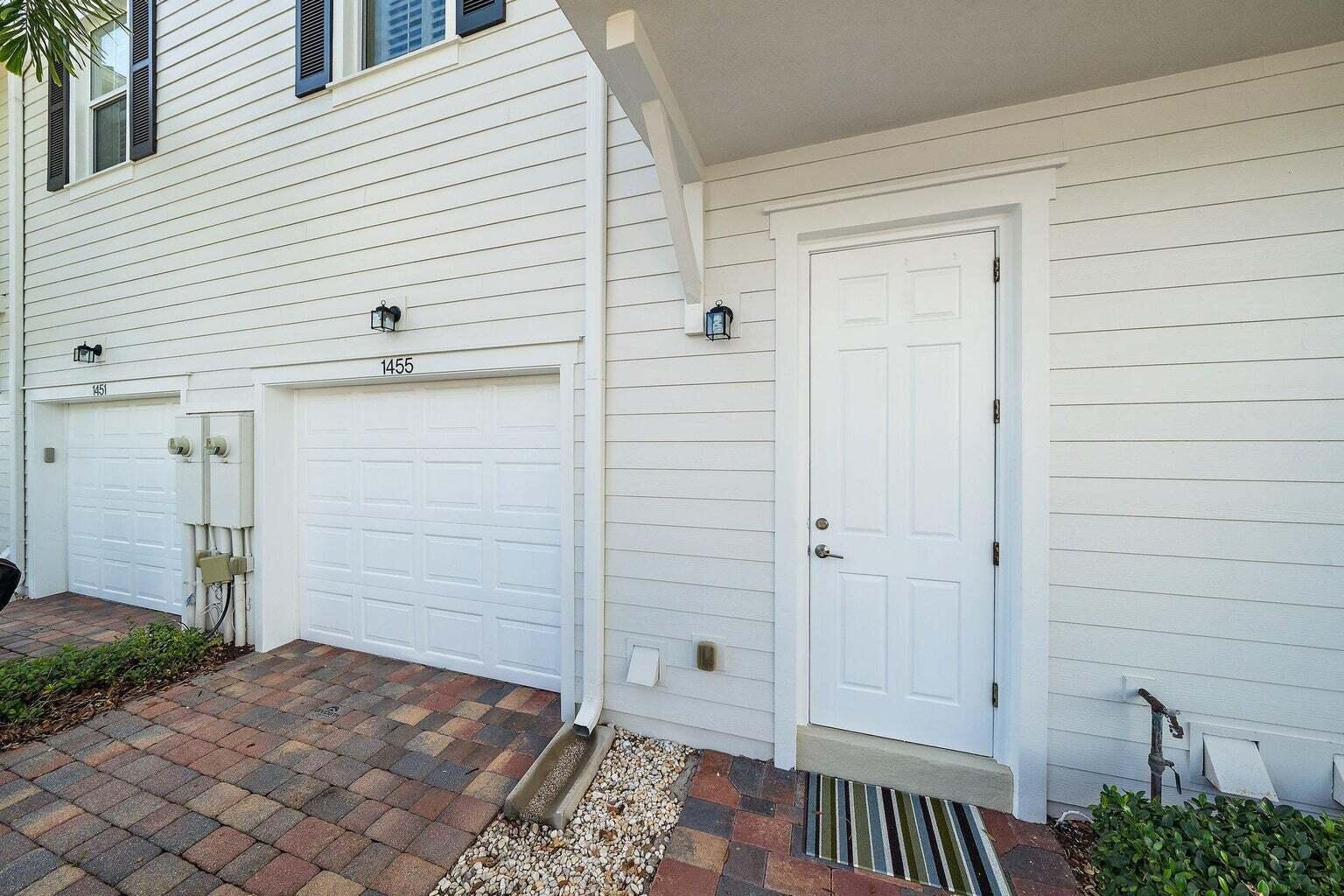 1455 N Jeaga Drive