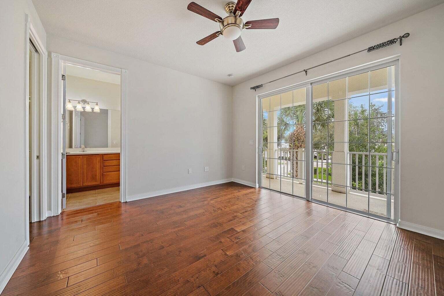 3253 Duncombe Drive