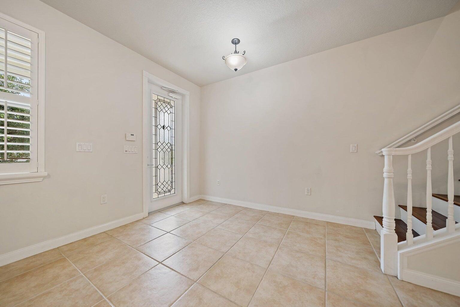 3253 Duncombe Drive