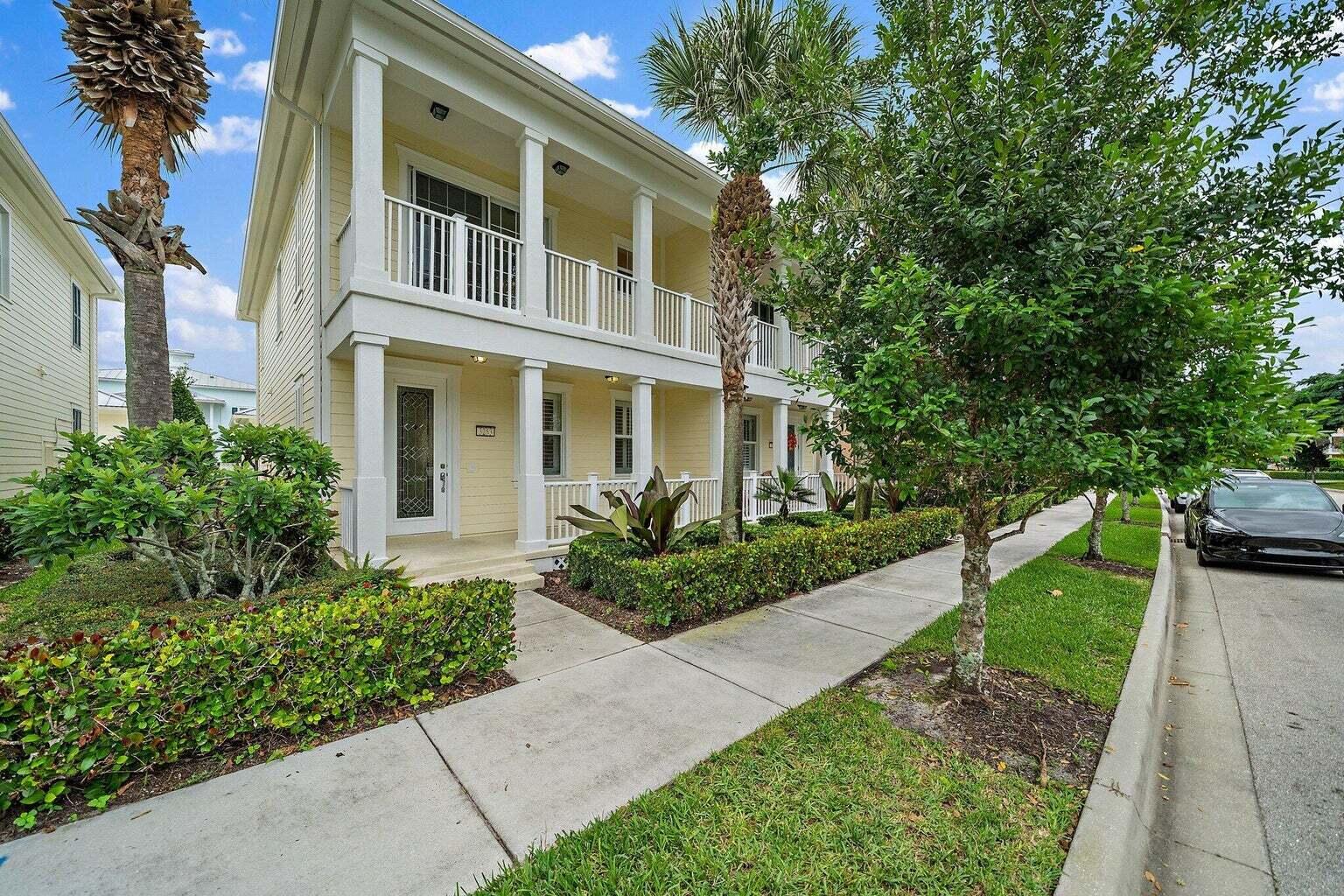 3253 Duncombe Drive
