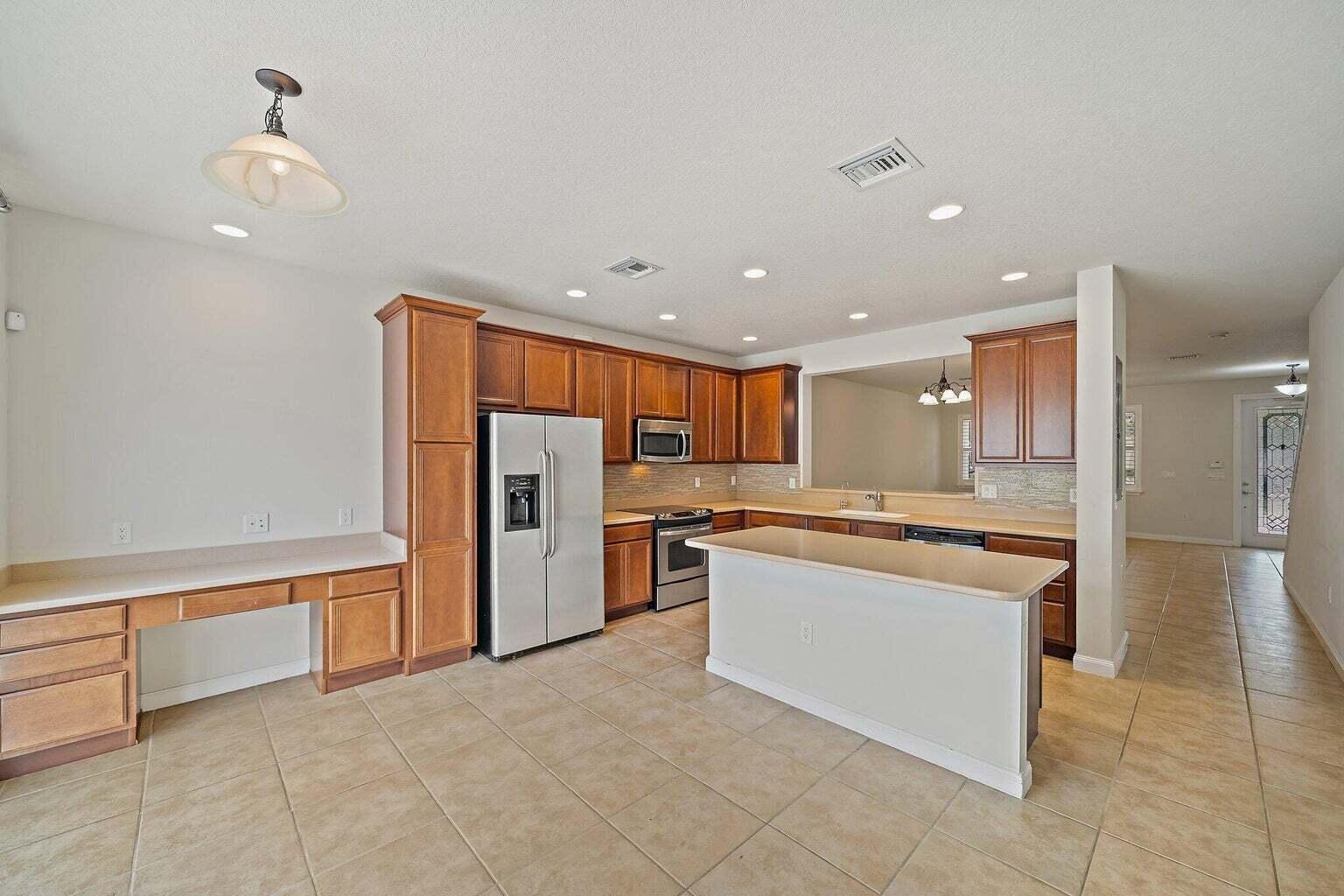 3253 Duncombe Drive