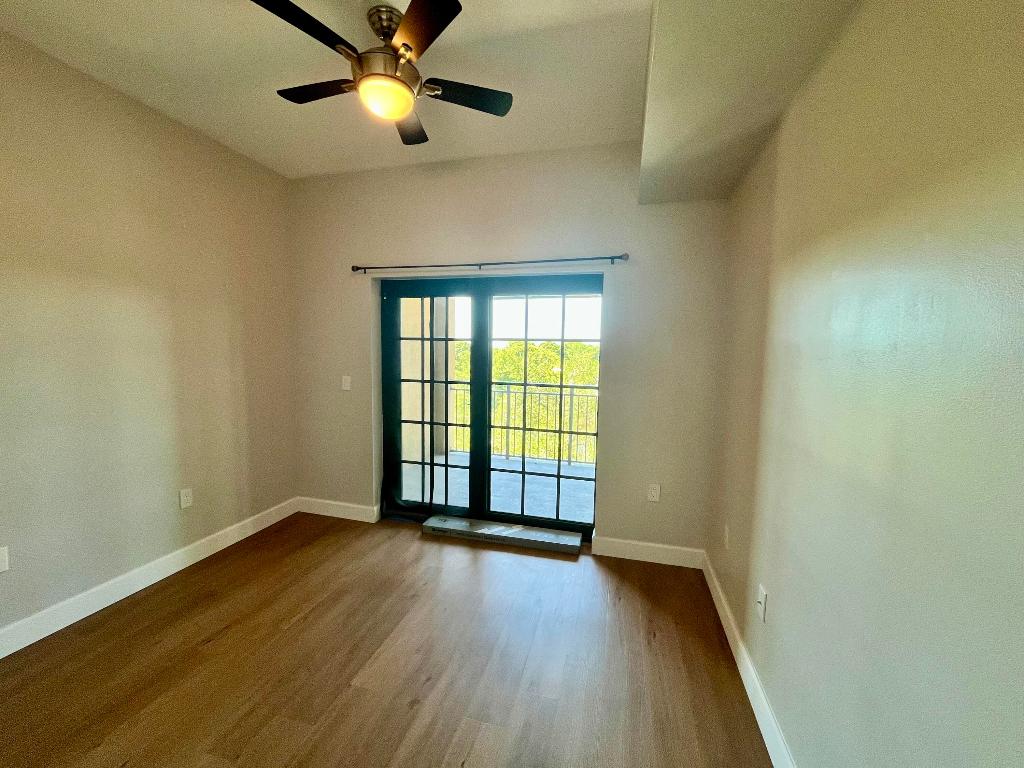 4905 Midtown Lane 2411