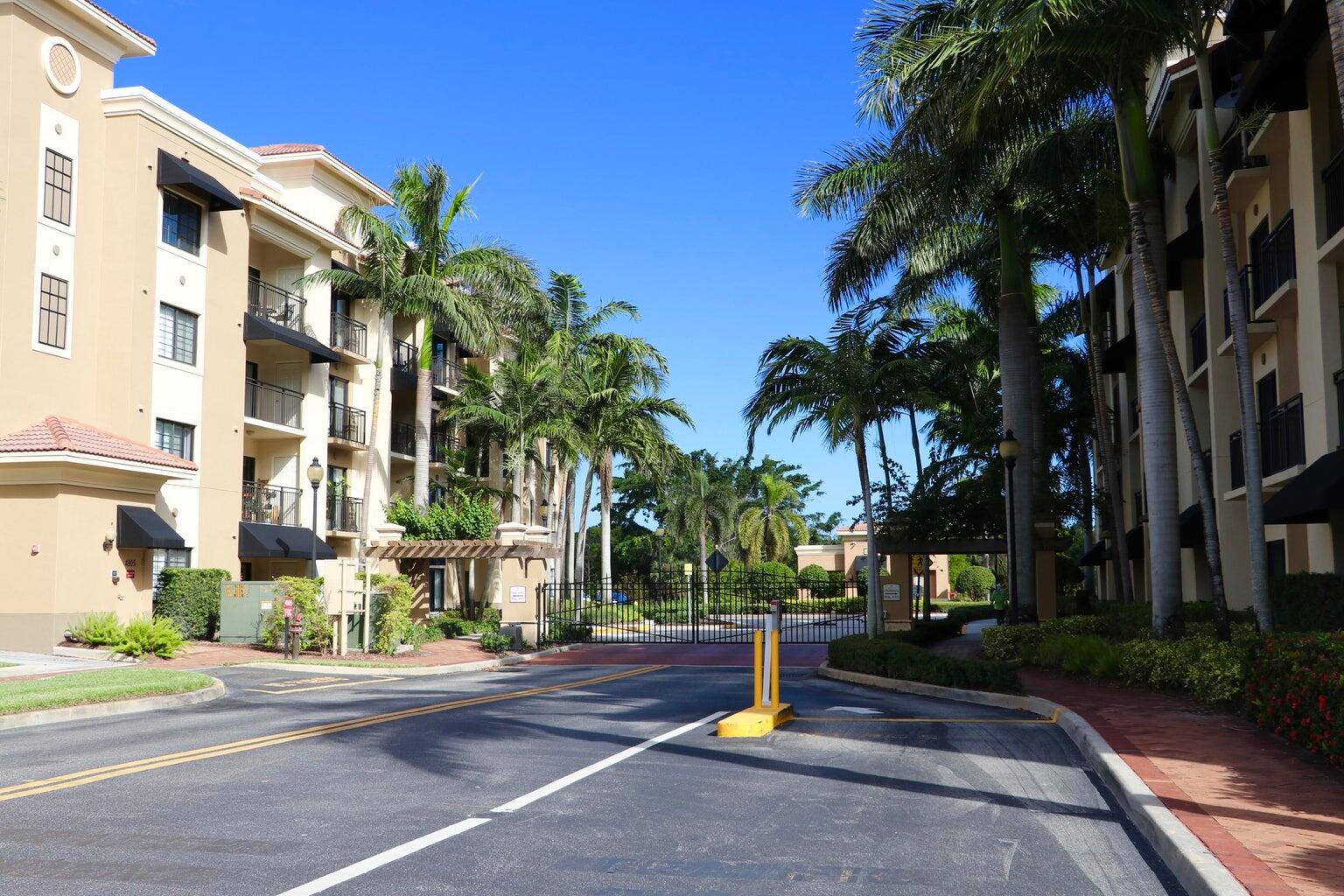 4905 Midtown Lane 2411