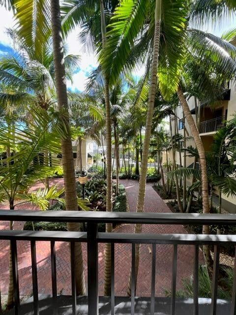 4907 Midtown Lane 1203