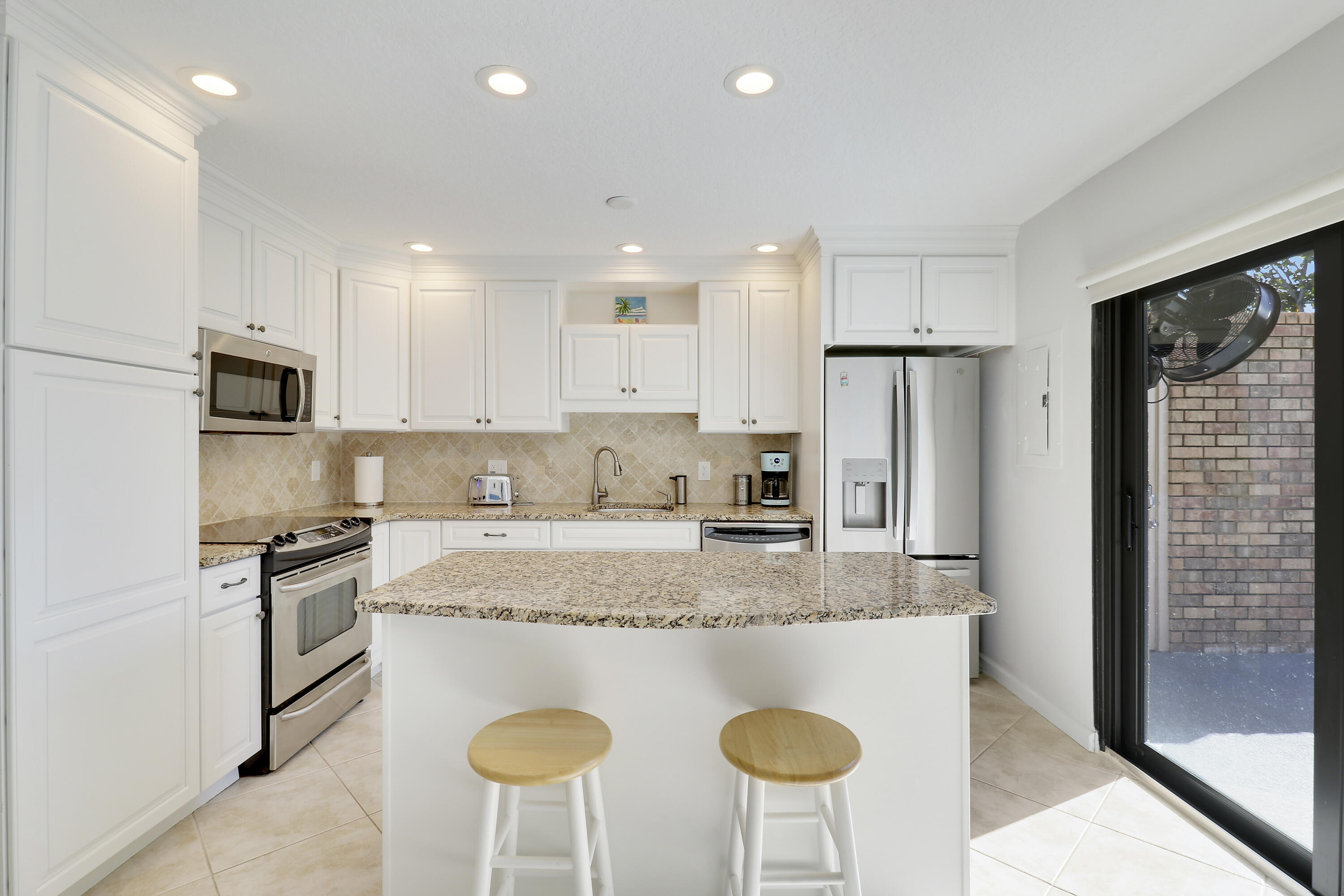 1420 Ocean Way 5a