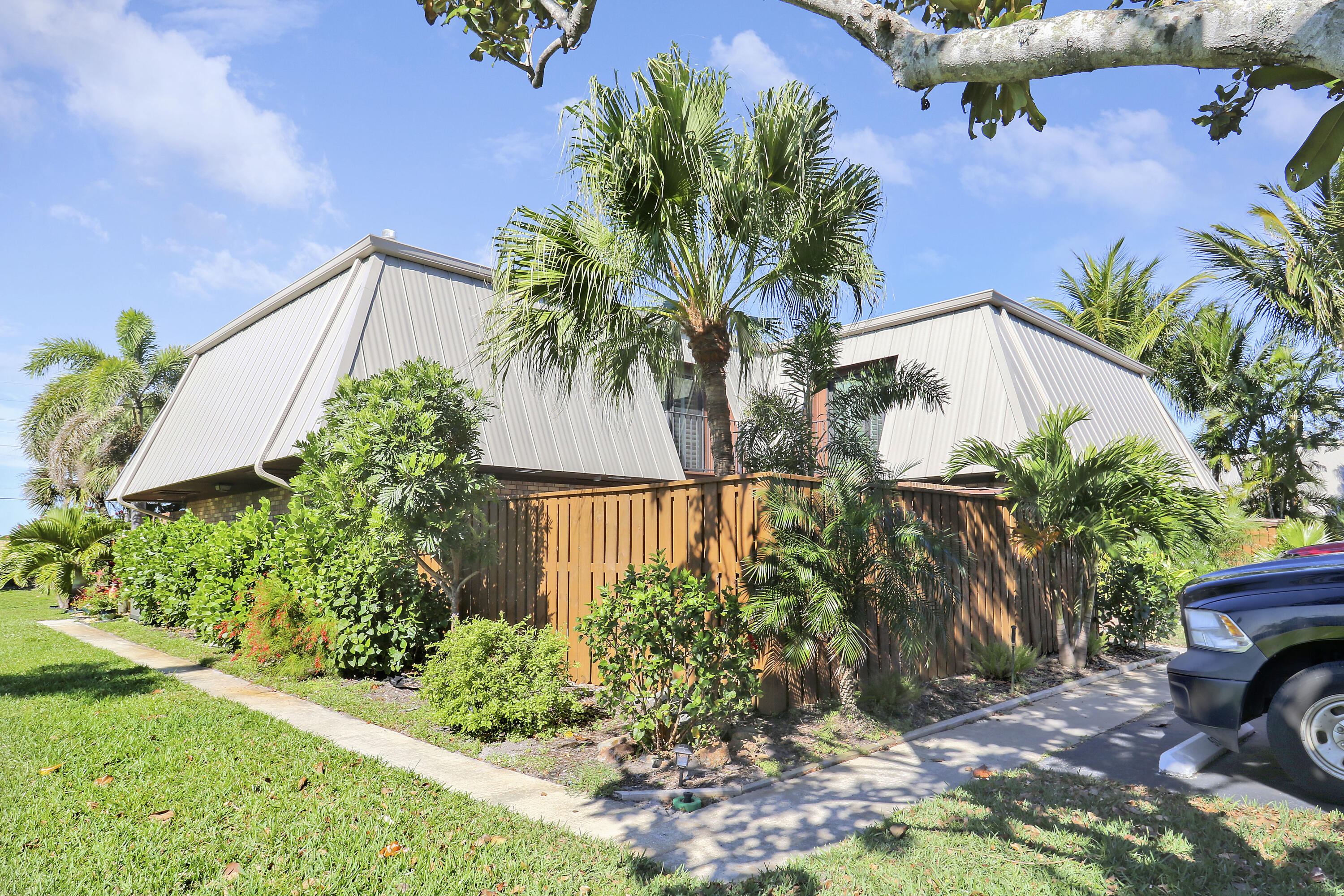 1420 Ocean Way 5a