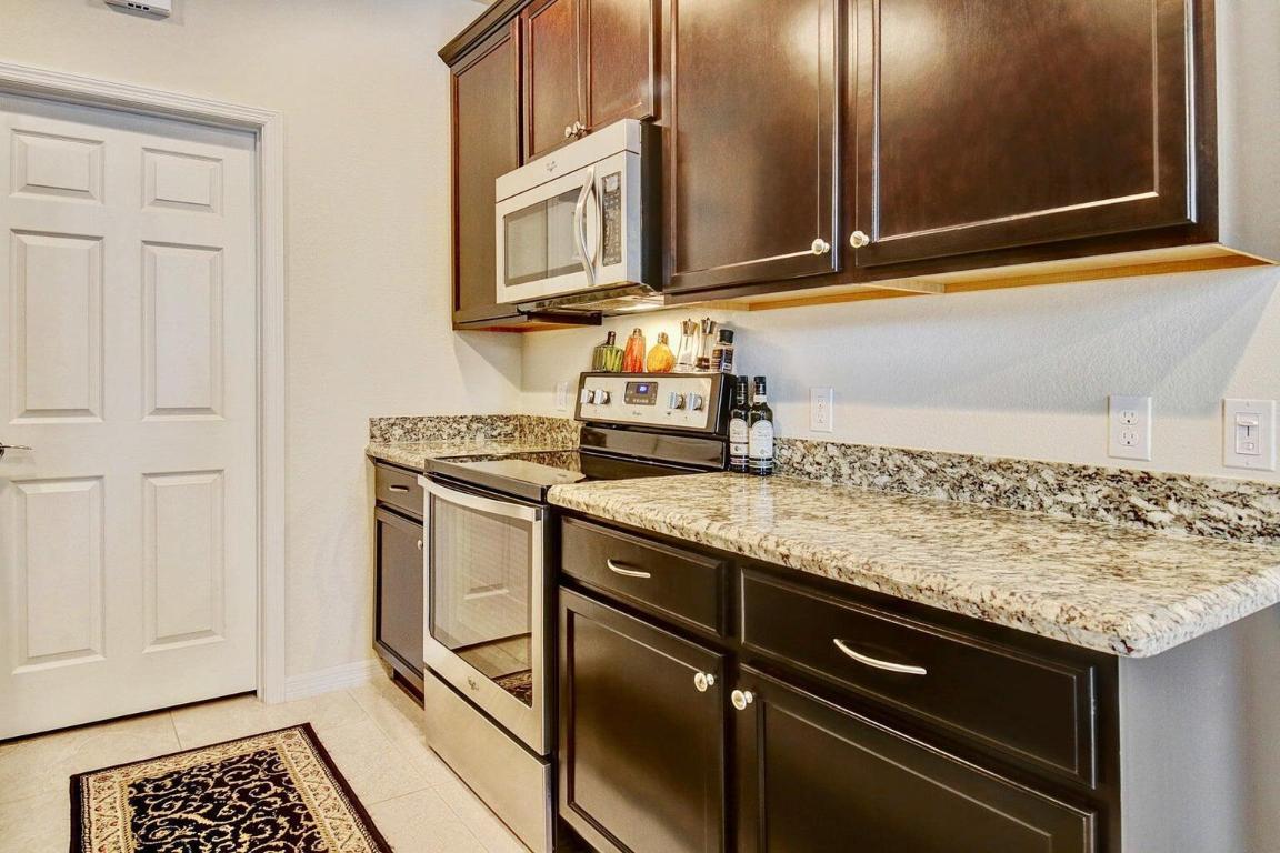 1239 N Community Drive