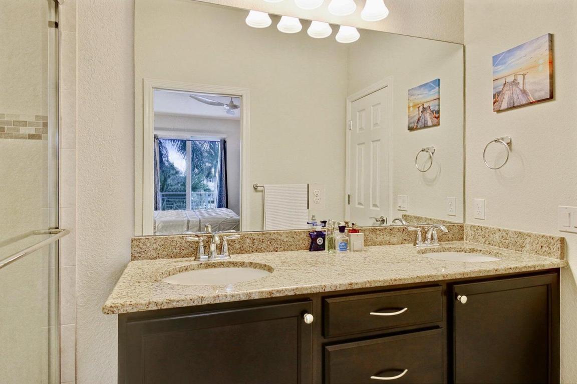 1239 N Community Drive