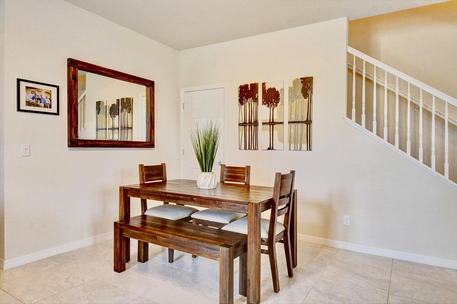 1239 N Community Drive