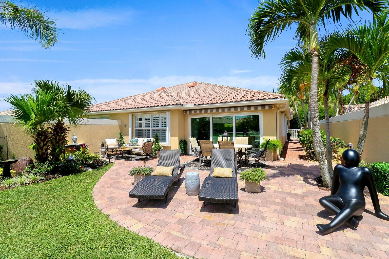 5021 Magnolia Bay Circle