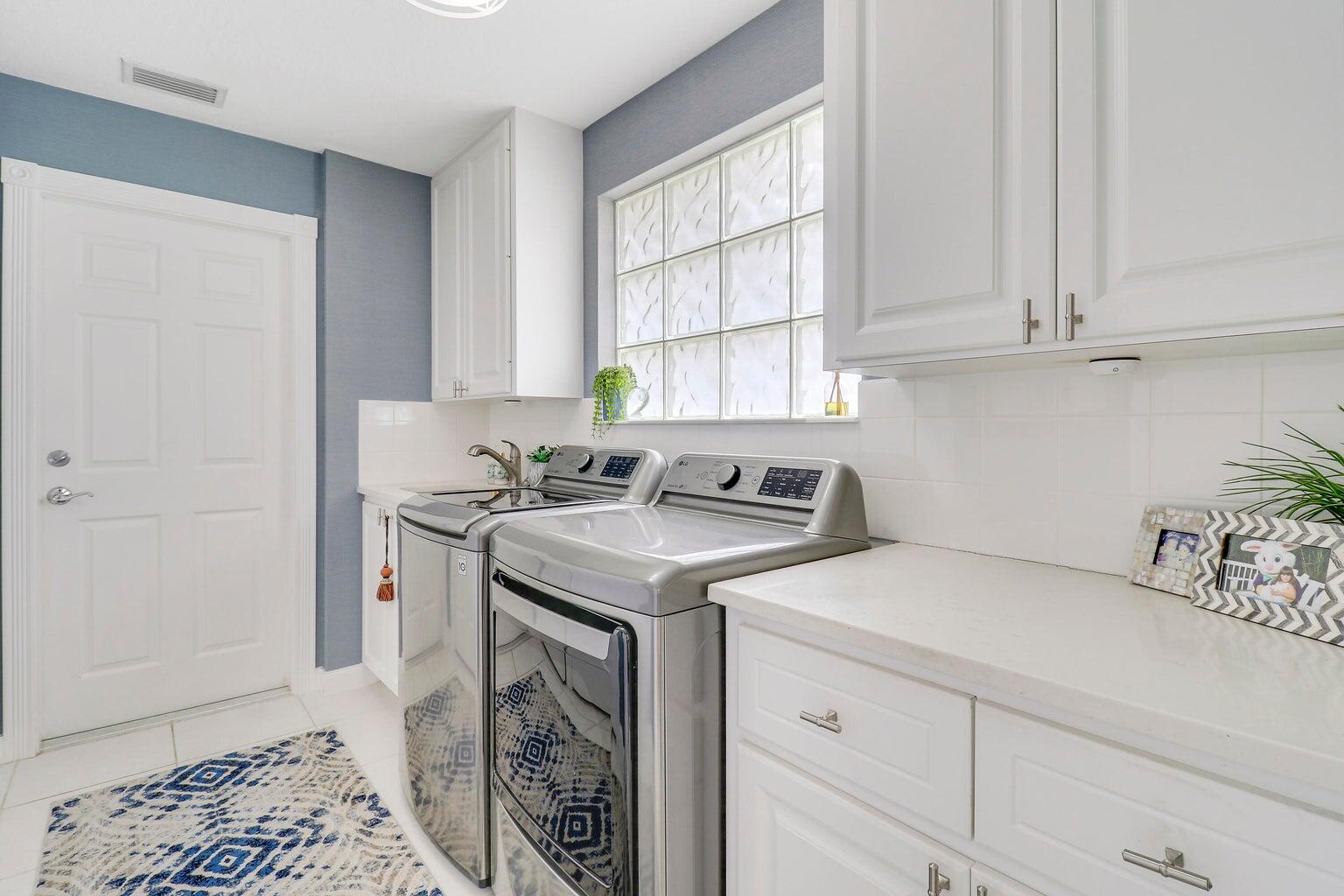 5021 Magnolia Bay Circle