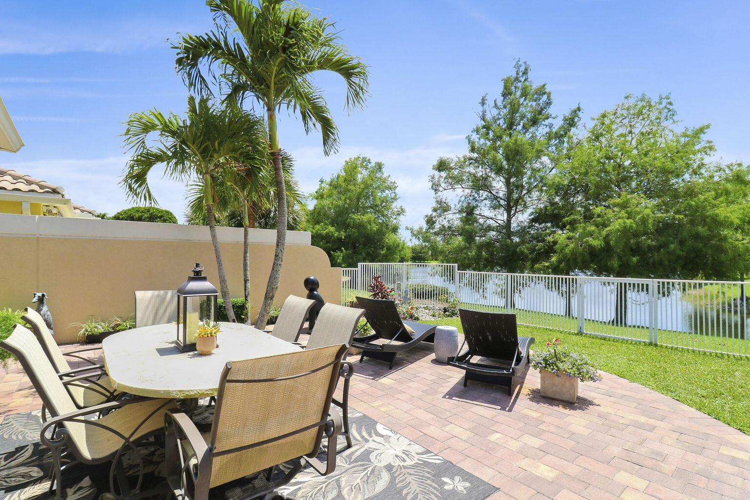 5021 Magnolia Bay Circle