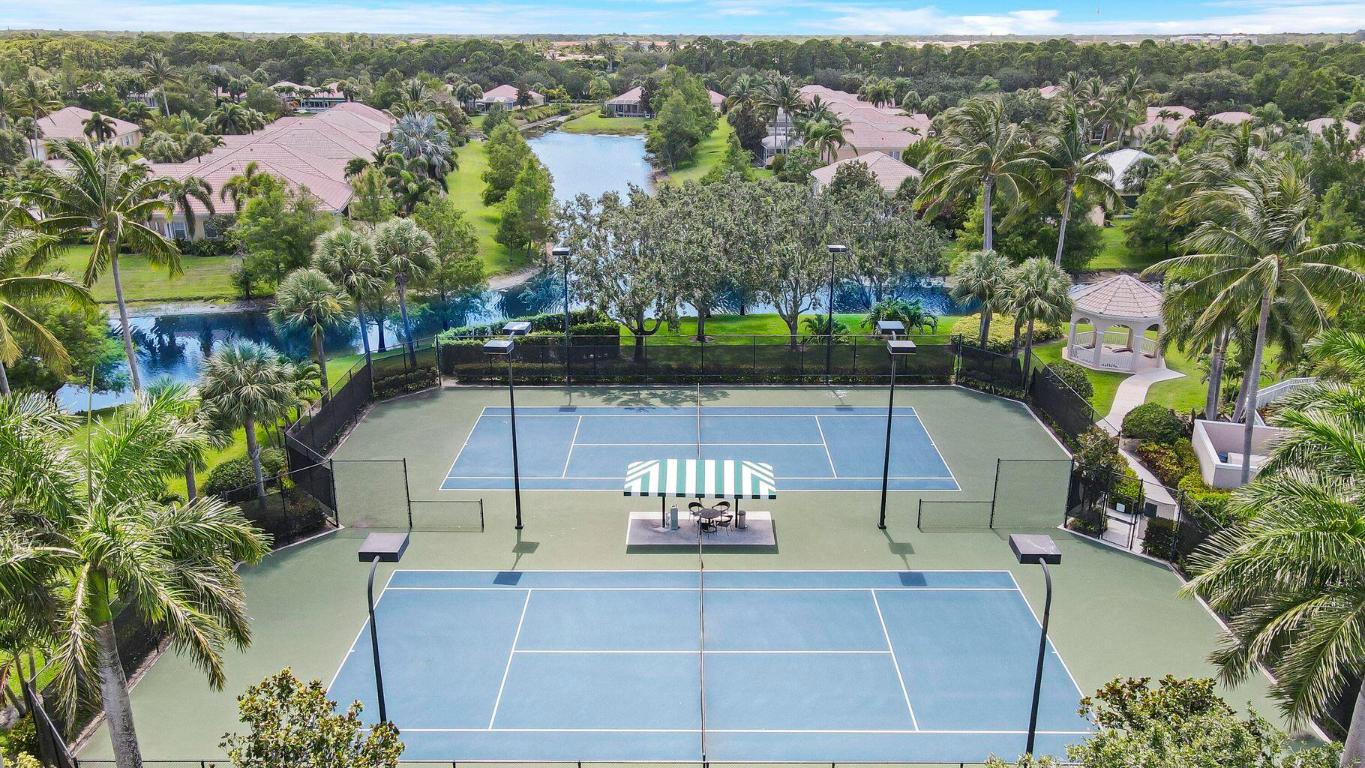 5021 Magnolia Bay Circle