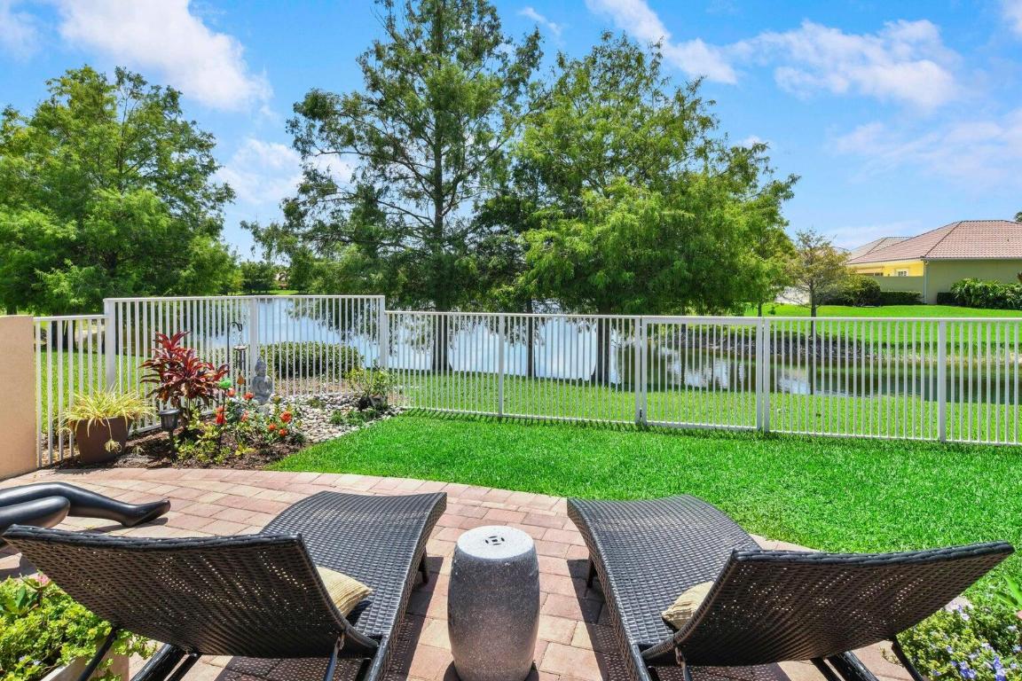 5021 Magnolia Bay Circle