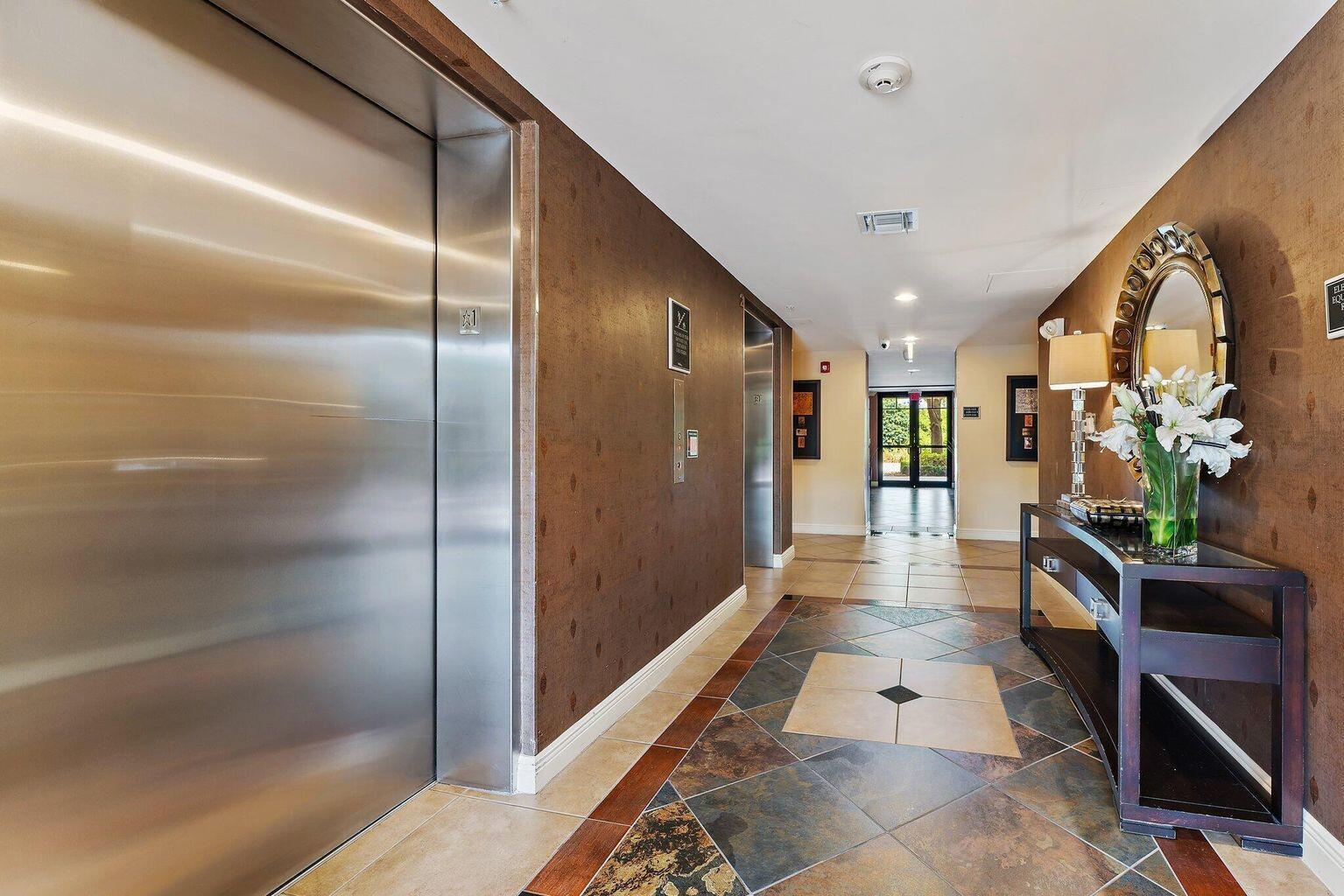 4905 Midtown Lane 2104