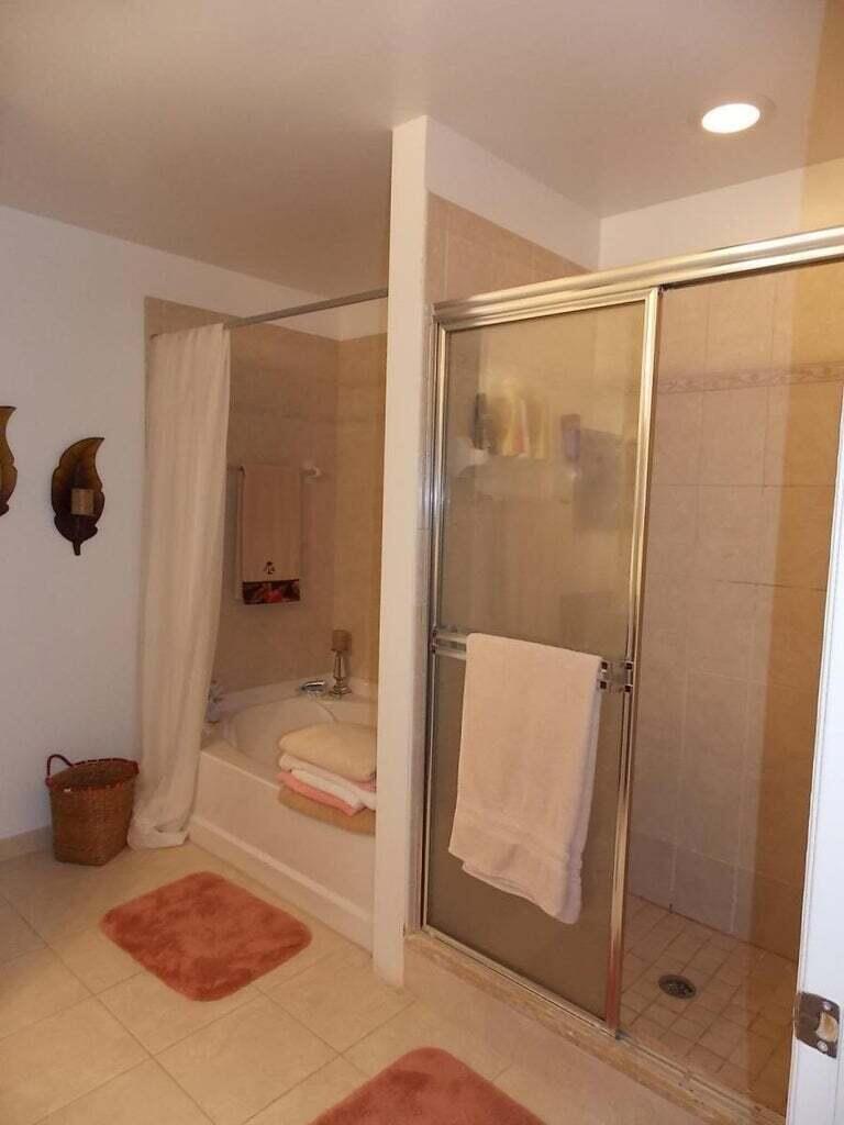 4905 Midtown Lane 2411