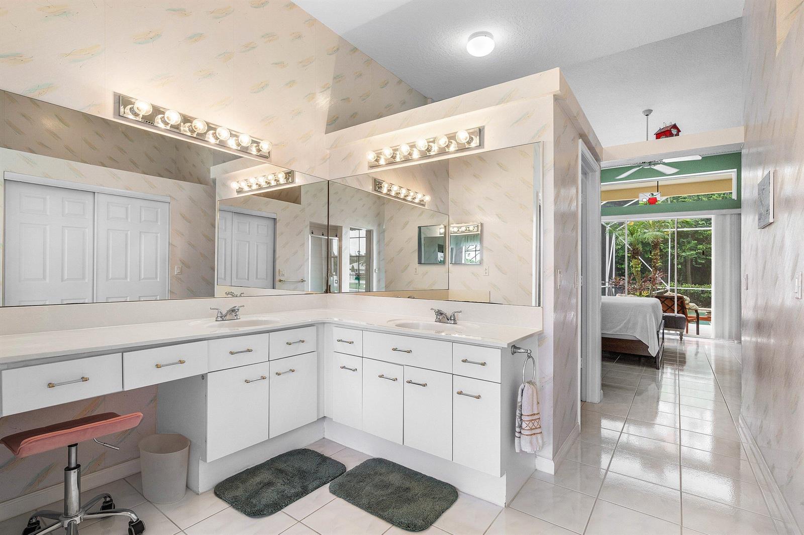 9043 Cypress Hollow Drive