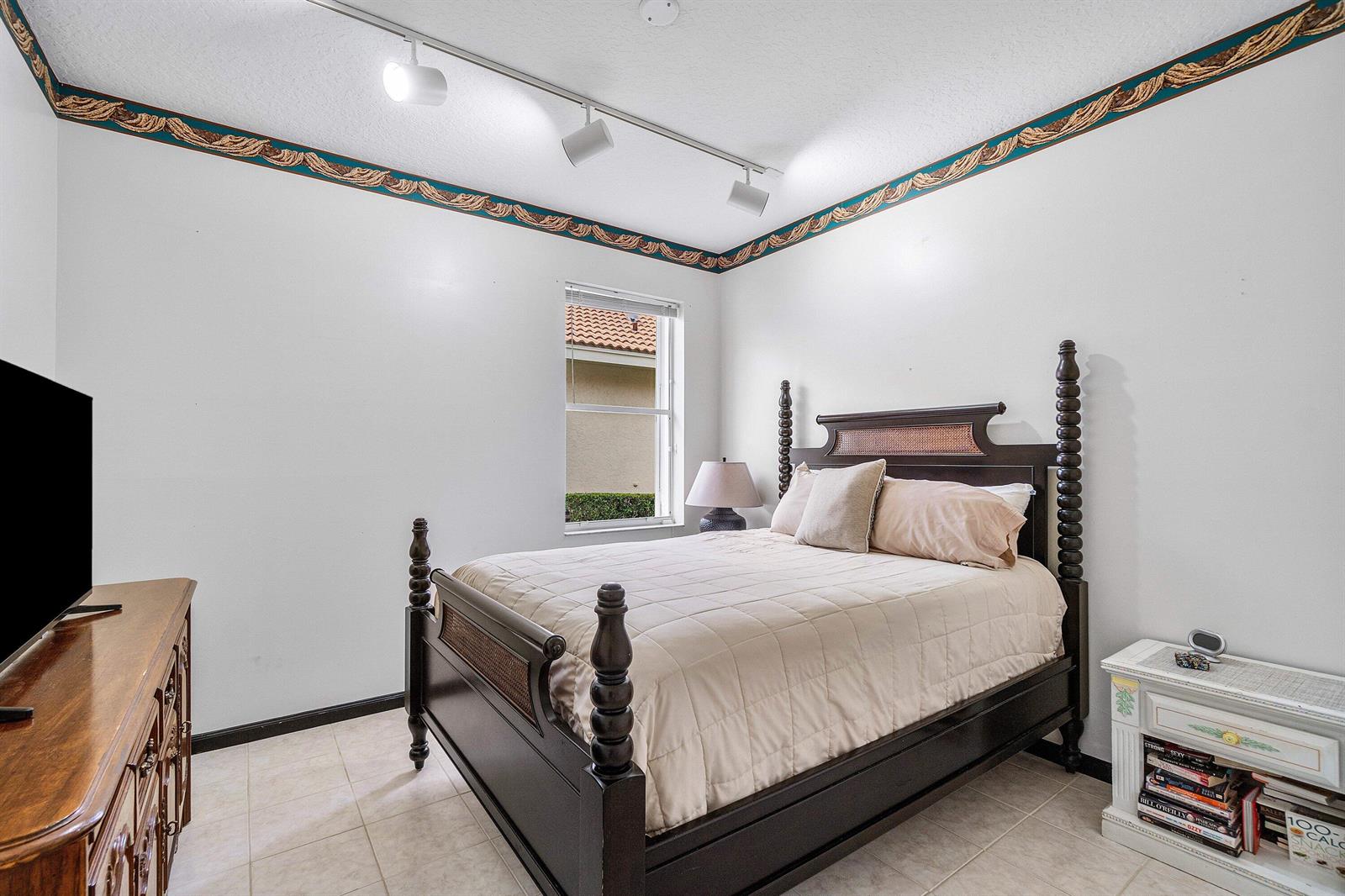 9043 Cypress Hollow Drive