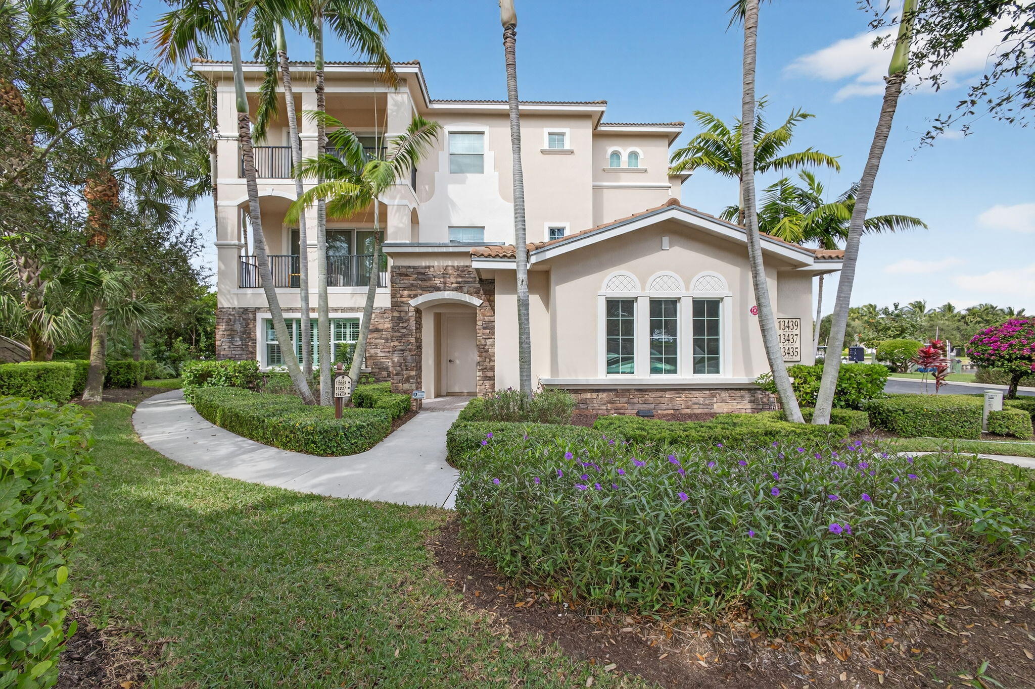 13435 Treasure Cove Circle