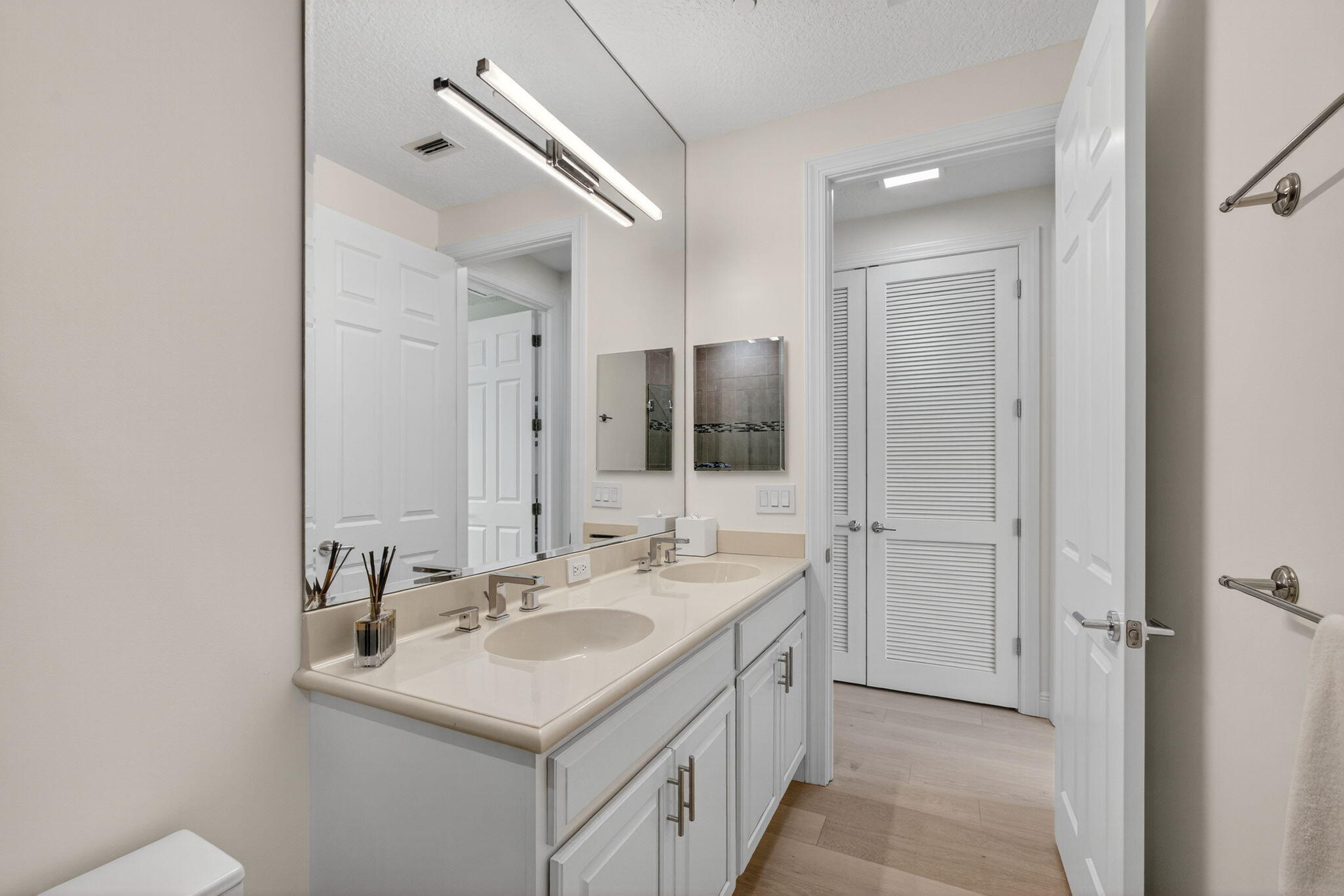 13435 Treasure Cove Circle