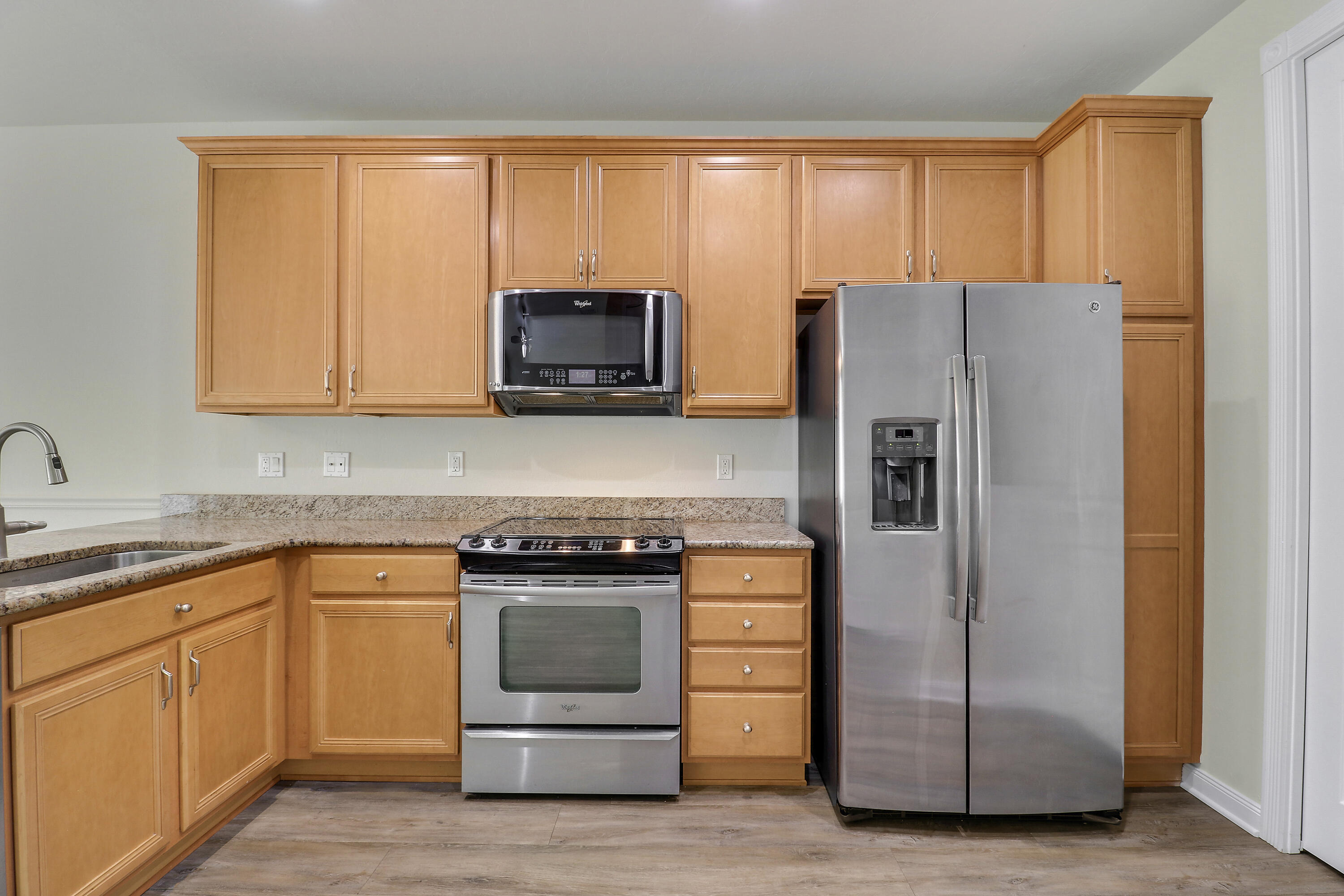 1043 Key Largo Street