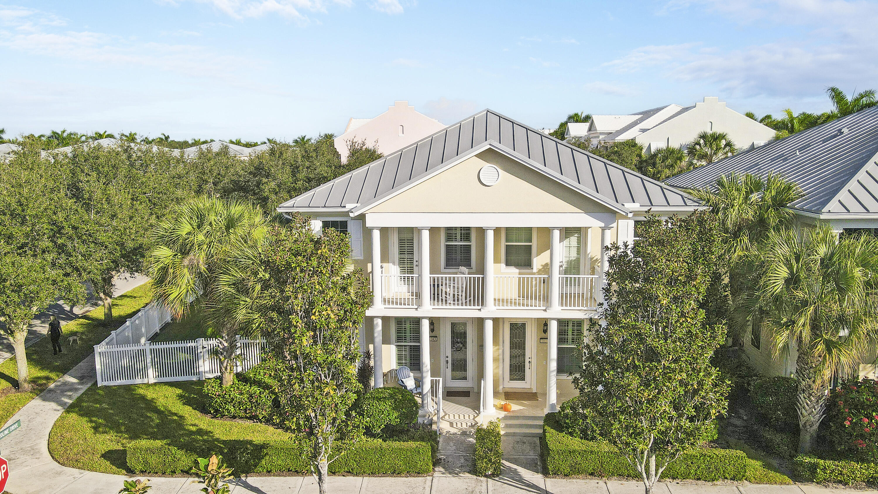 1043 Key Largo Street