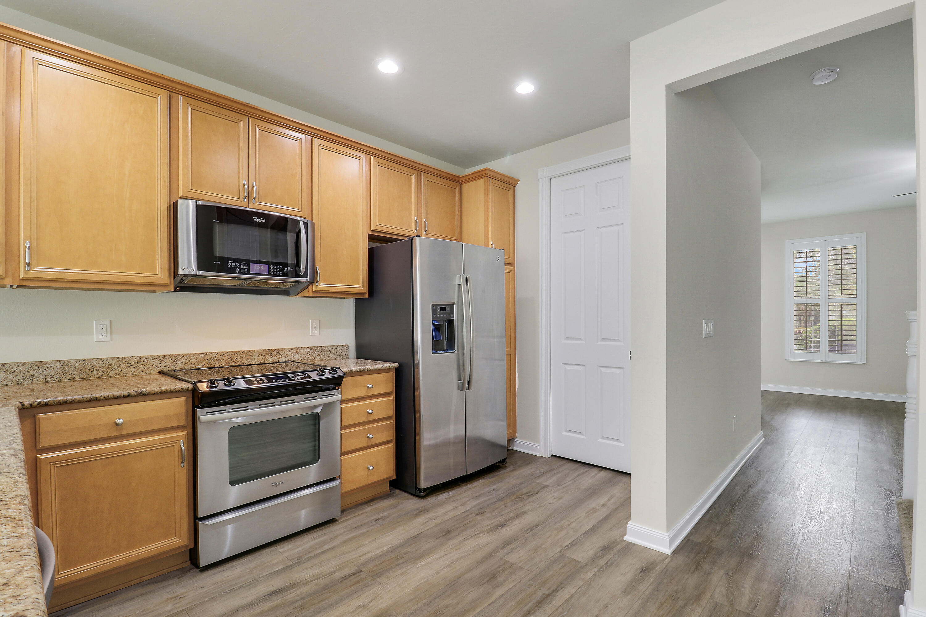 1043 Key Largo Street