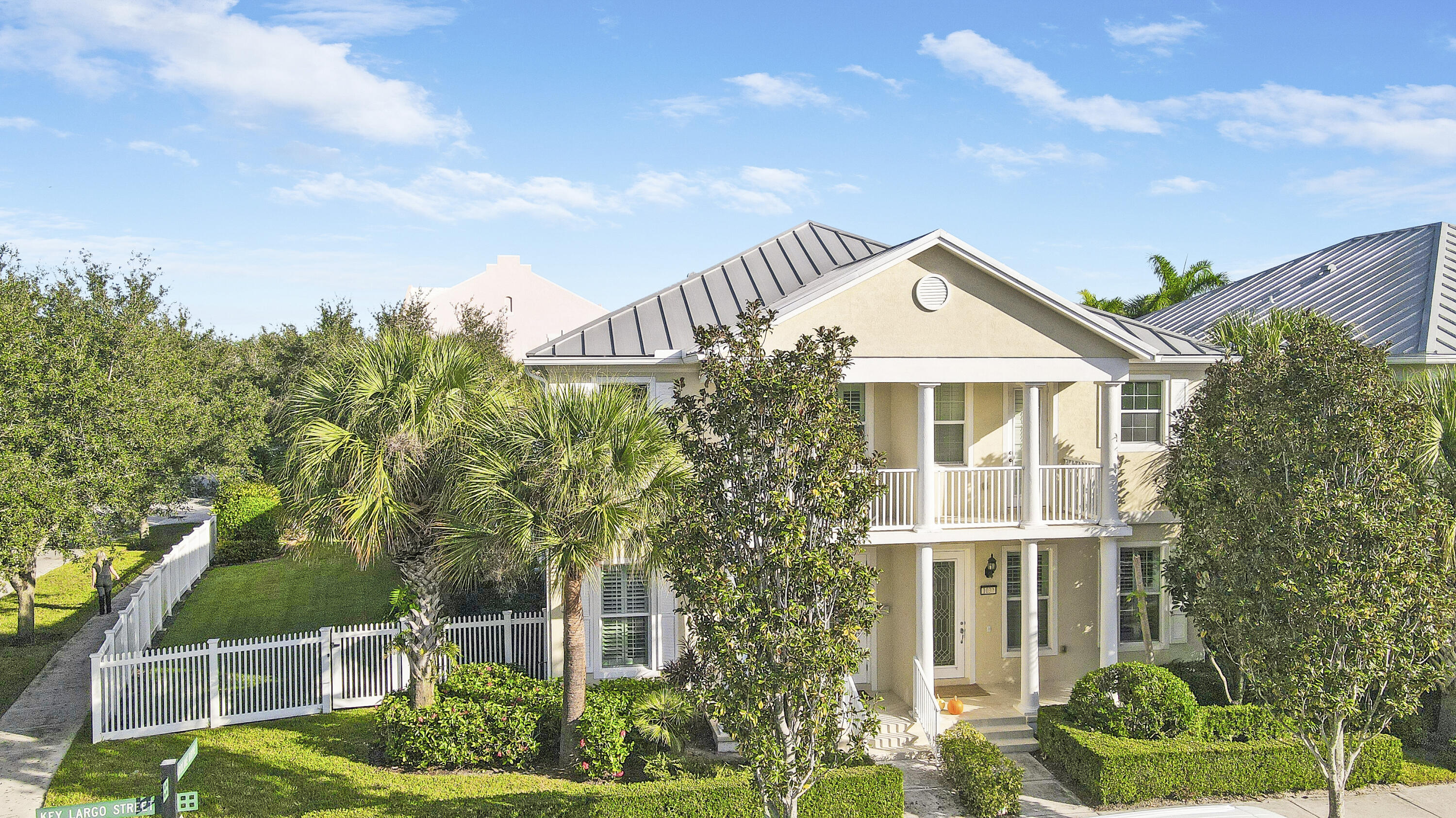 1043 Key Largo Street