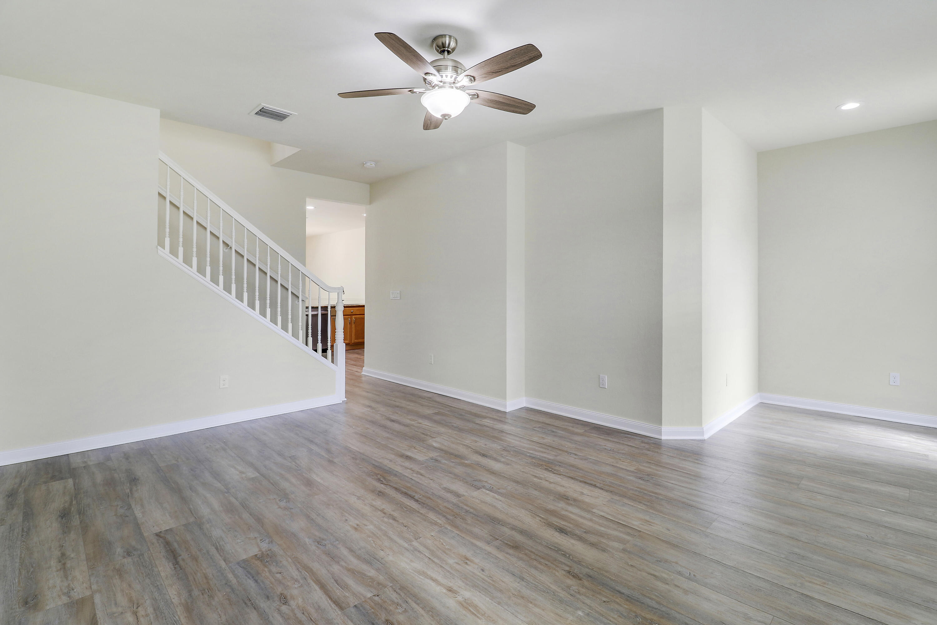 1043 Key Largo Street